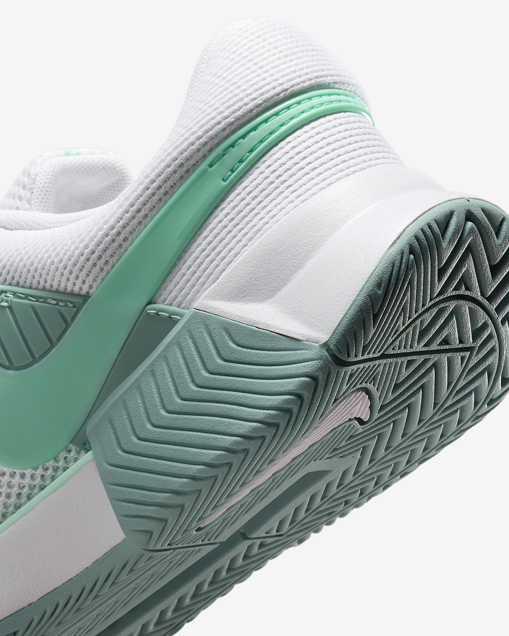 Nike Zoom GP Challenge 1 Women's Hard Court Tennis Shoes - 8