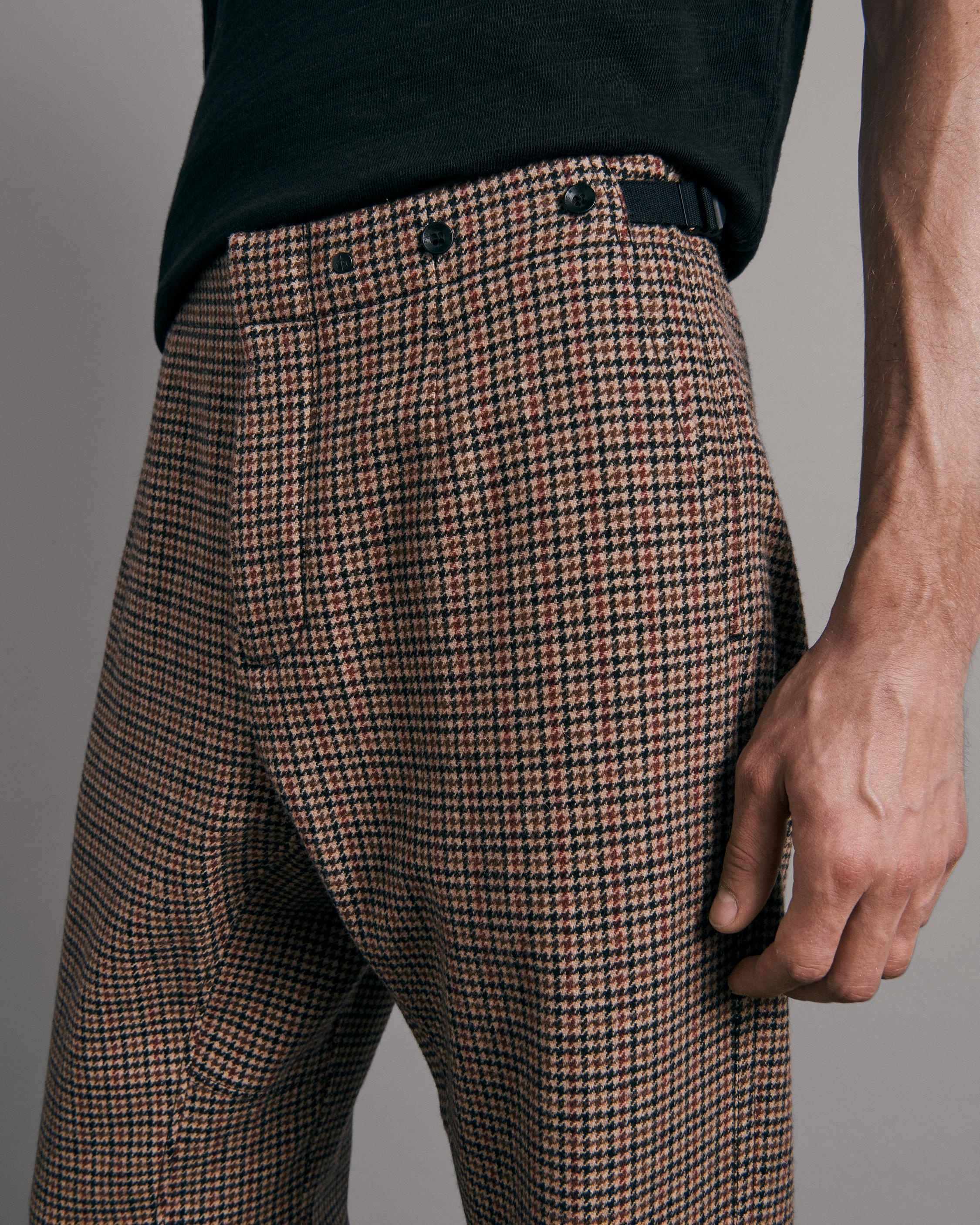 Chester Houndstooth Wool Trouser
Classic Fit Pant - 6