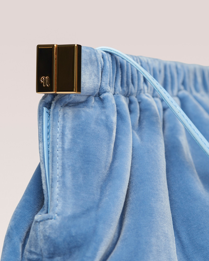 Nanushka THE BAR CLUTCH - Clutch bag - Azure outlook