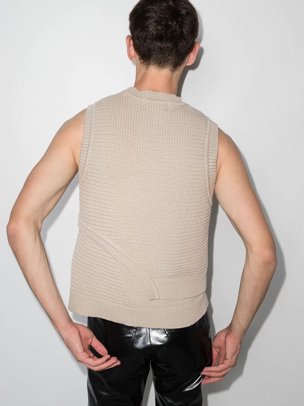 asymmetric knitted vest - 3