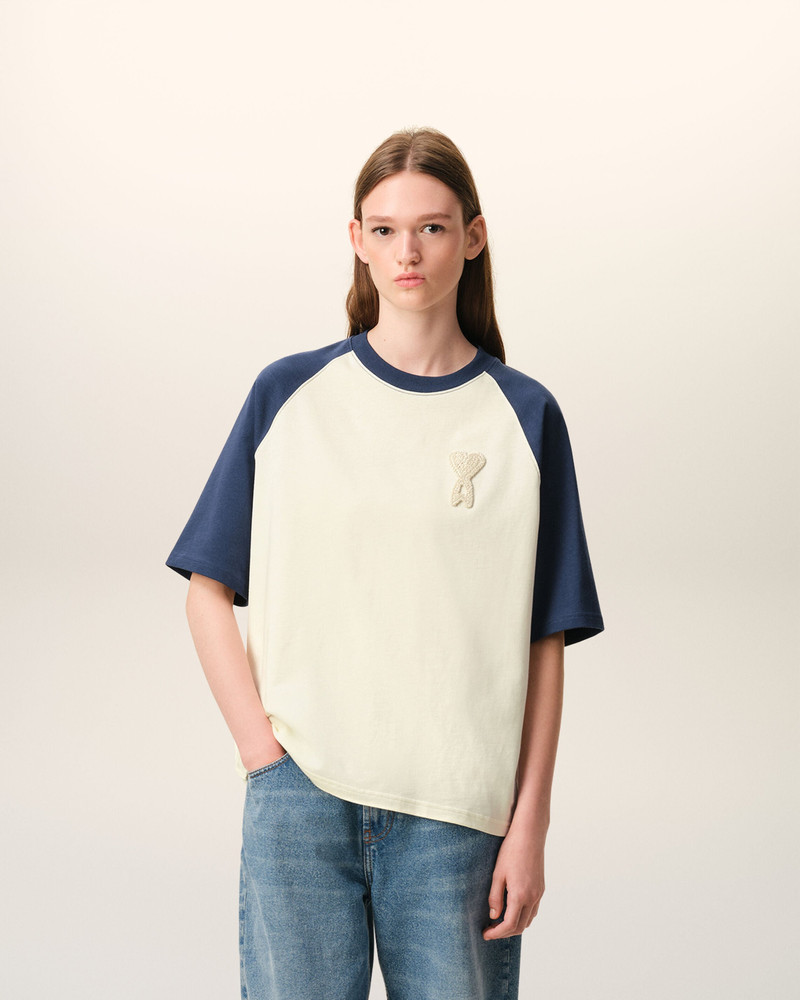 AMI Paris WHITE AND BLUE COTTON AMI DE COEUR KNITTED PATCH T-SHIRT outlook