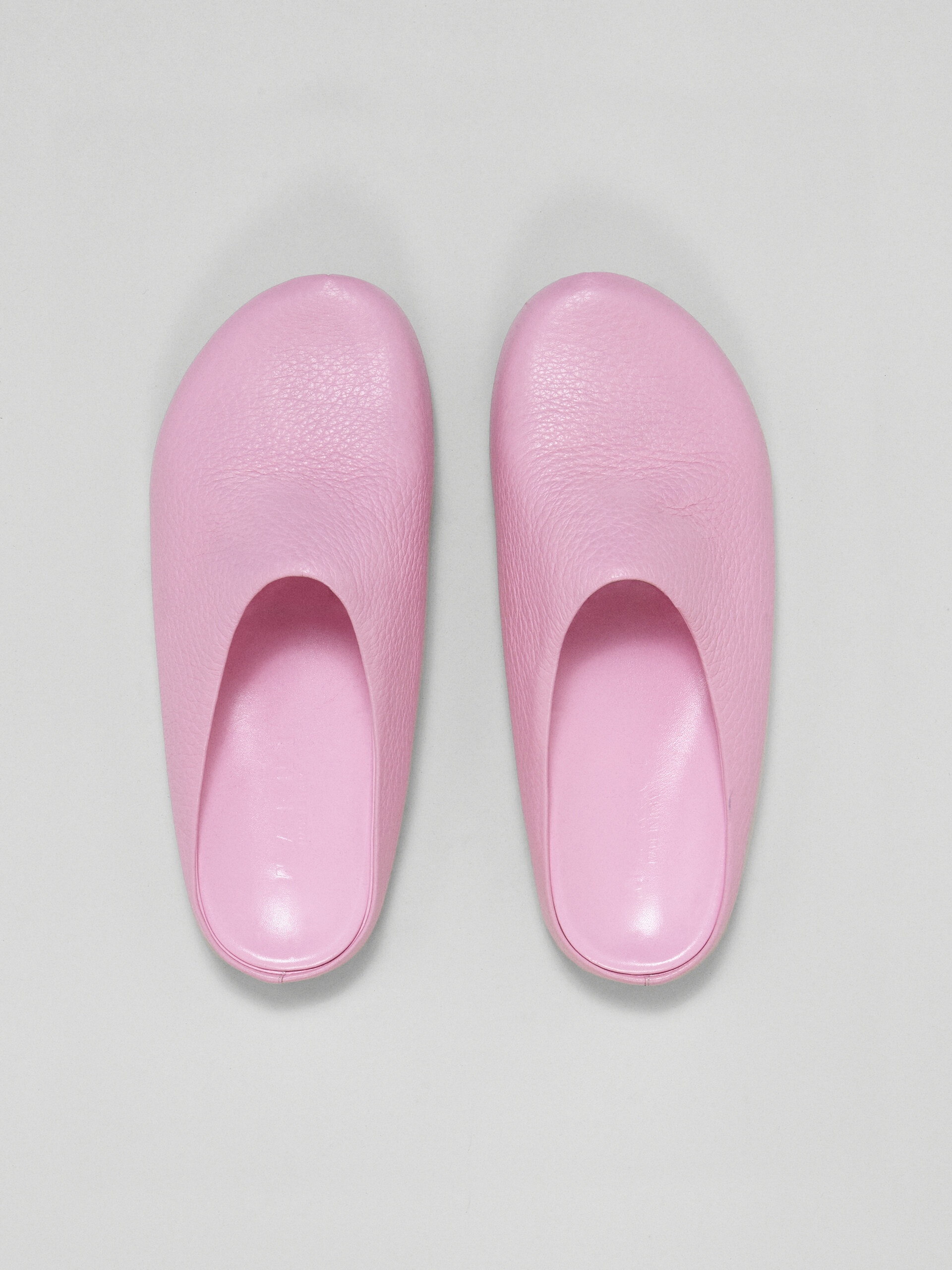 PINK LEATHER FUSSBETT SABOT - 4