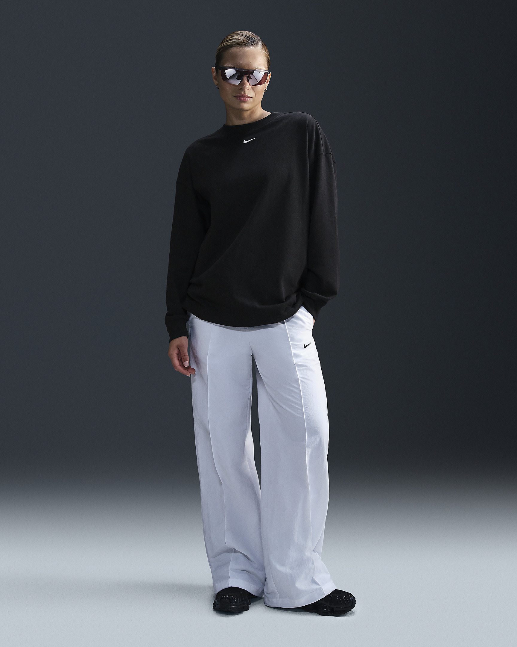 Nike Sportswear Essential Women's Oversized Long-Sleeve T-Shirt - 4
