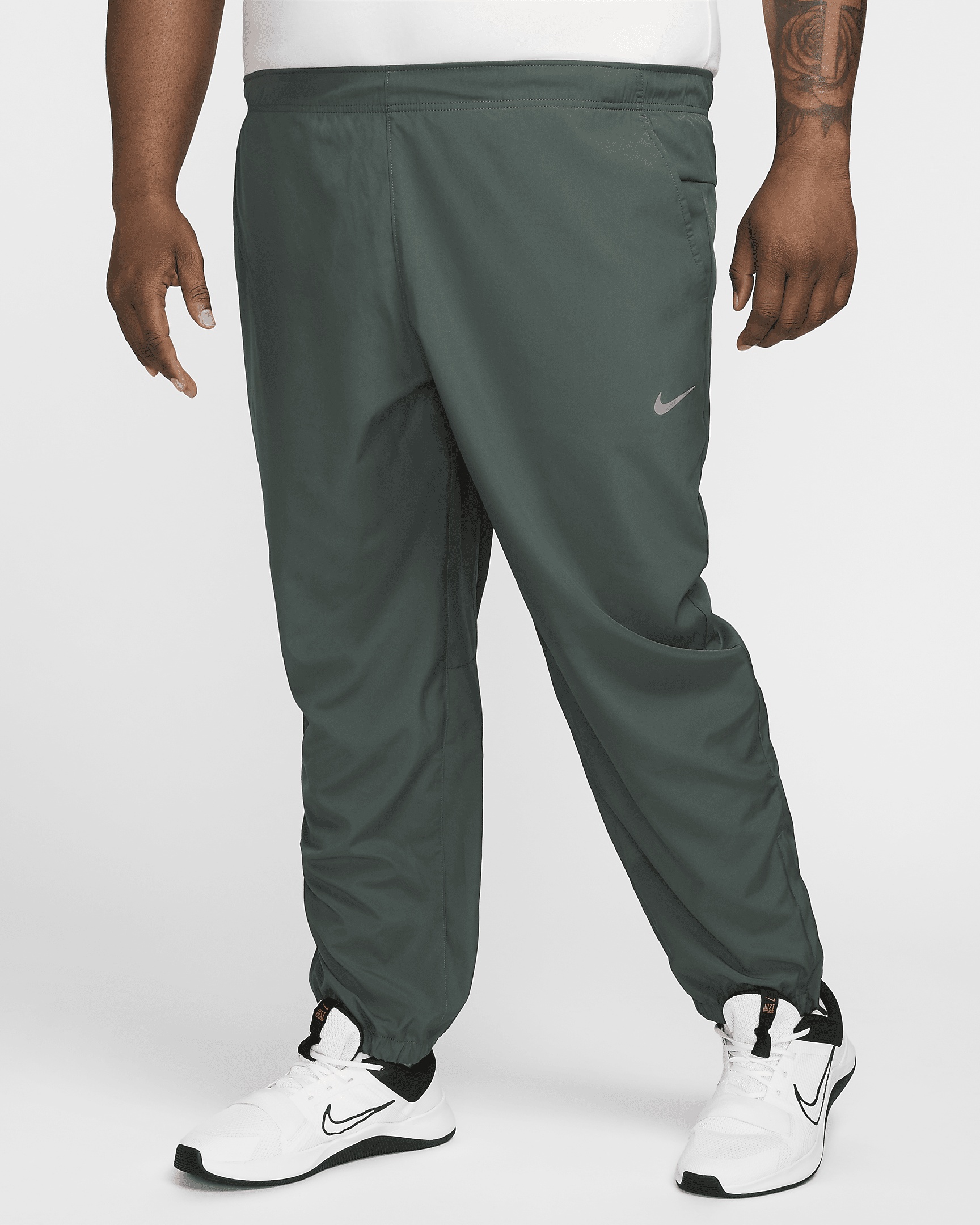 Nike Form Men's Dri-FIT Tapered Versatile Pants - 8