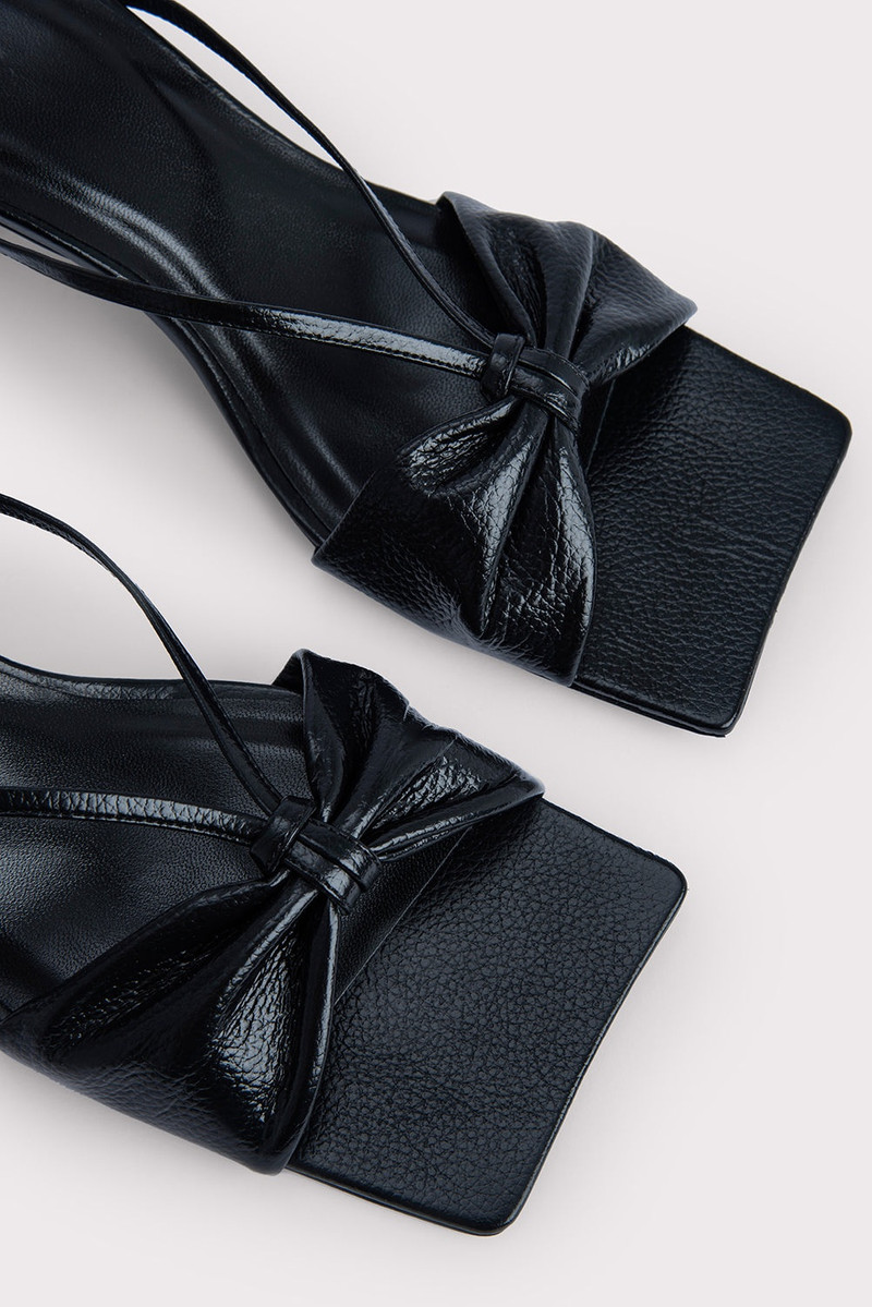 Freya Black Gloss Grained Leather 5