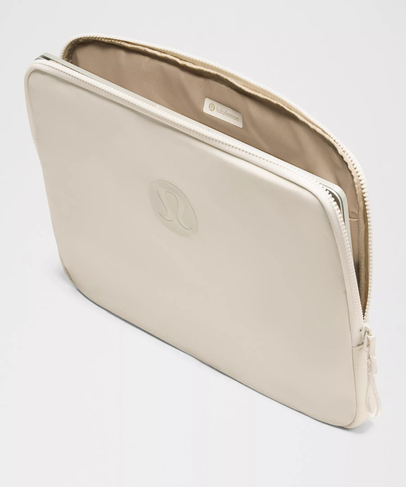 New Crew Laptop Sleeve 3
