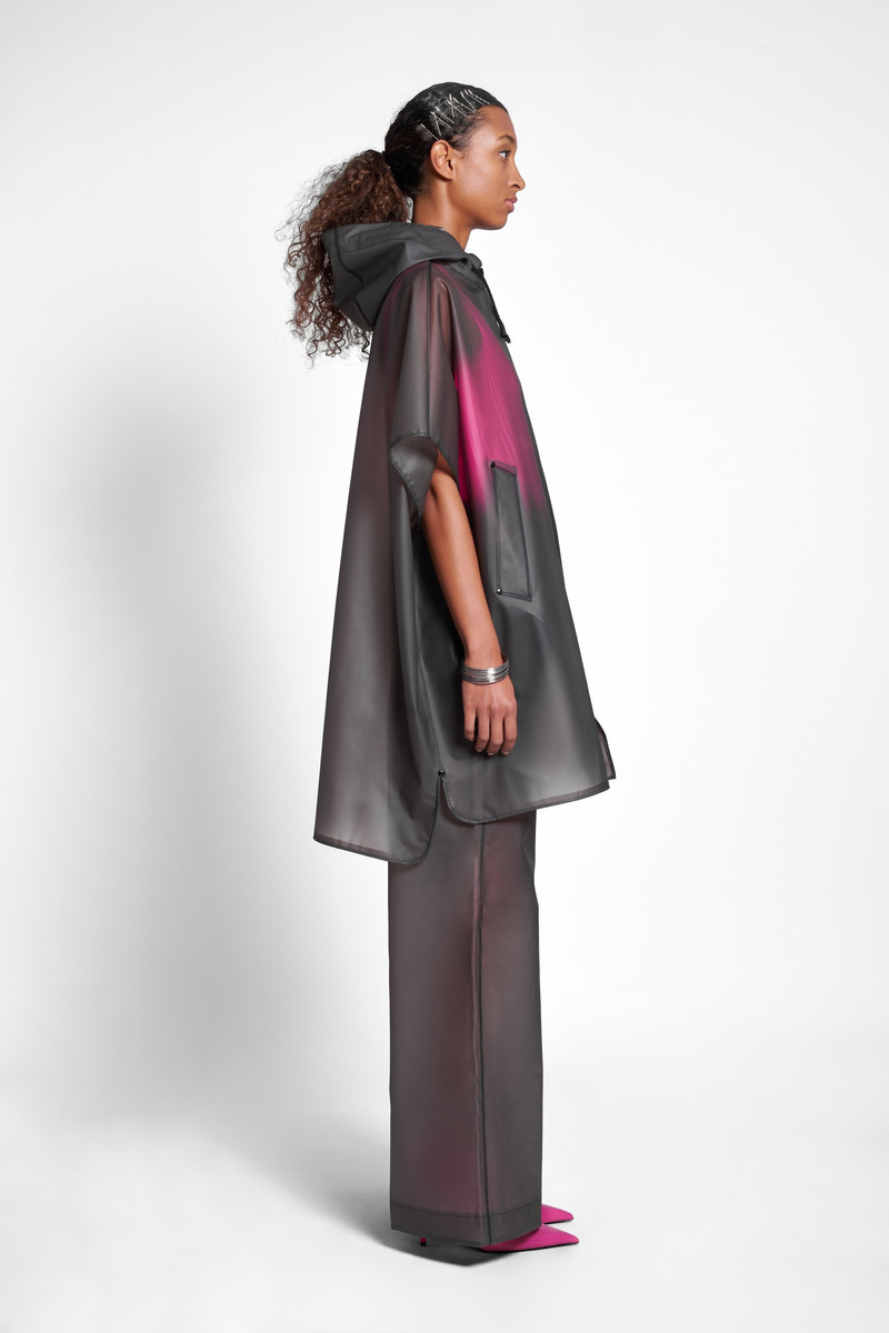 Lomma Poncho Smoke 3