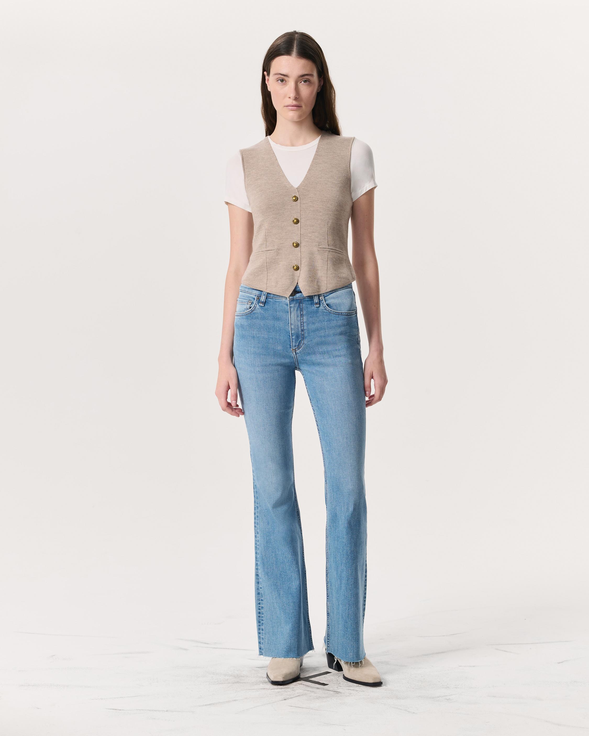 Flexi Dahlia Flare Jeans
Flexi Smooth & Sculpt Denim - 2