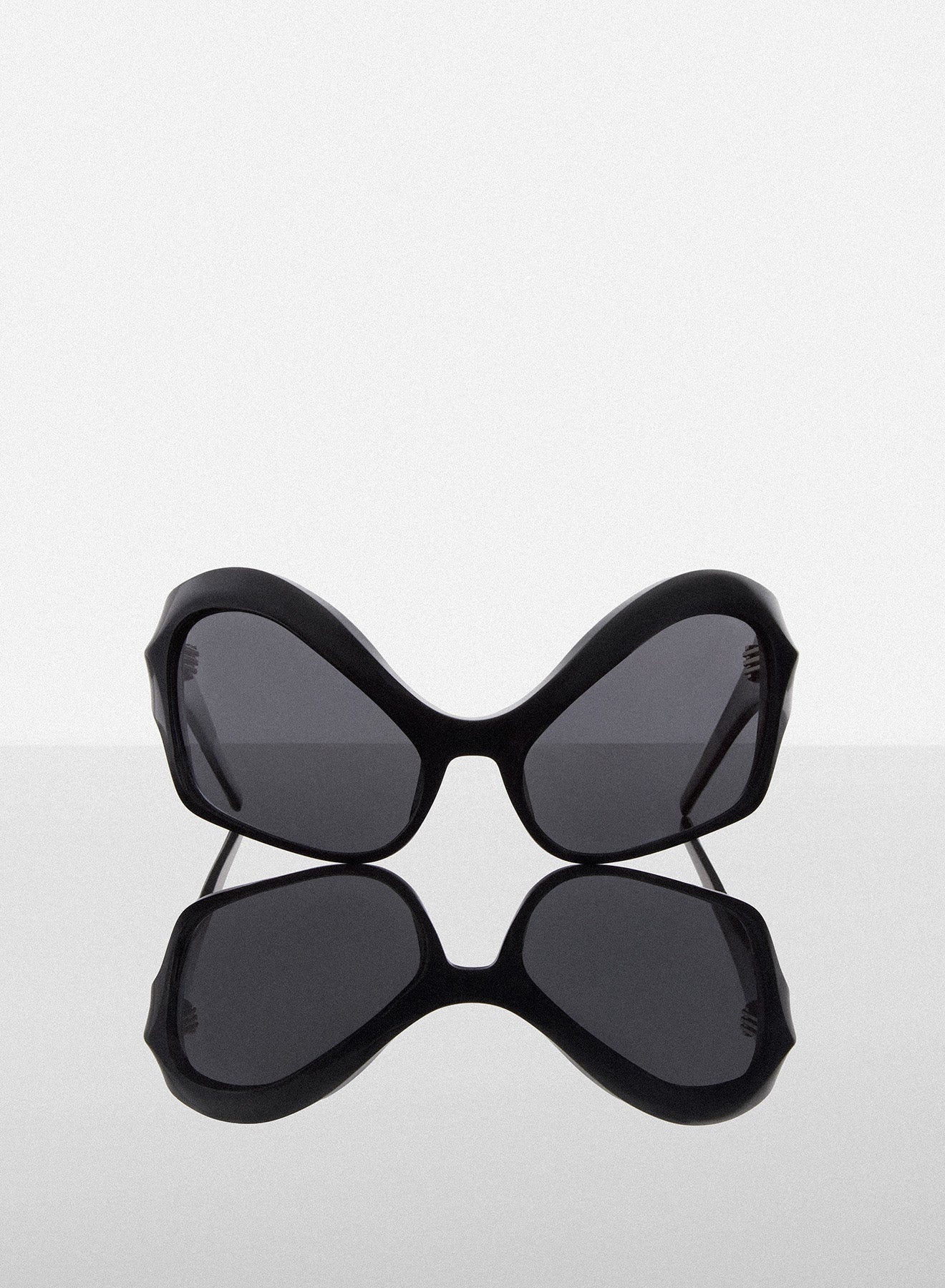 black cat eye sunglasses - 3