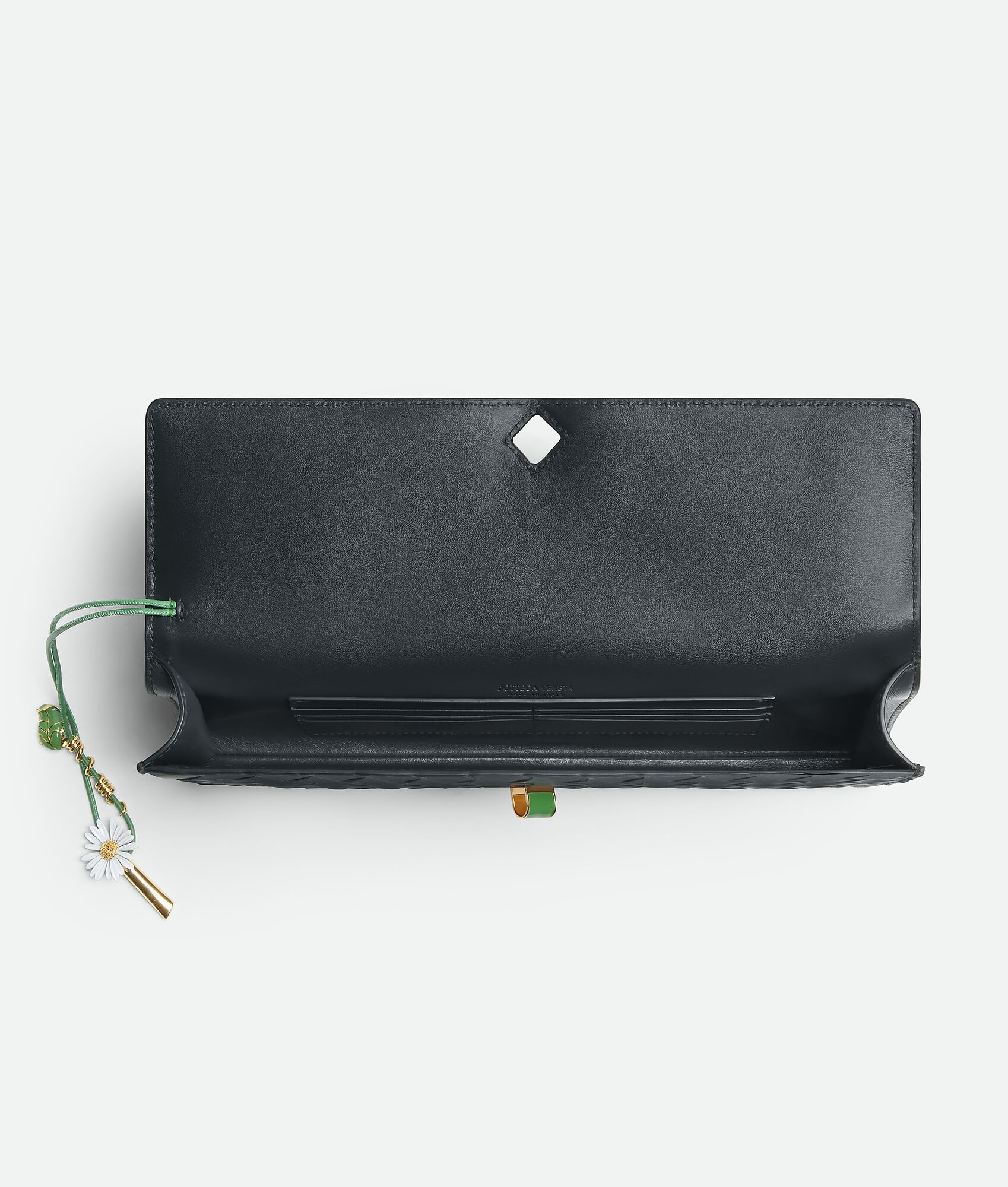 Andiamo Clutch - 5