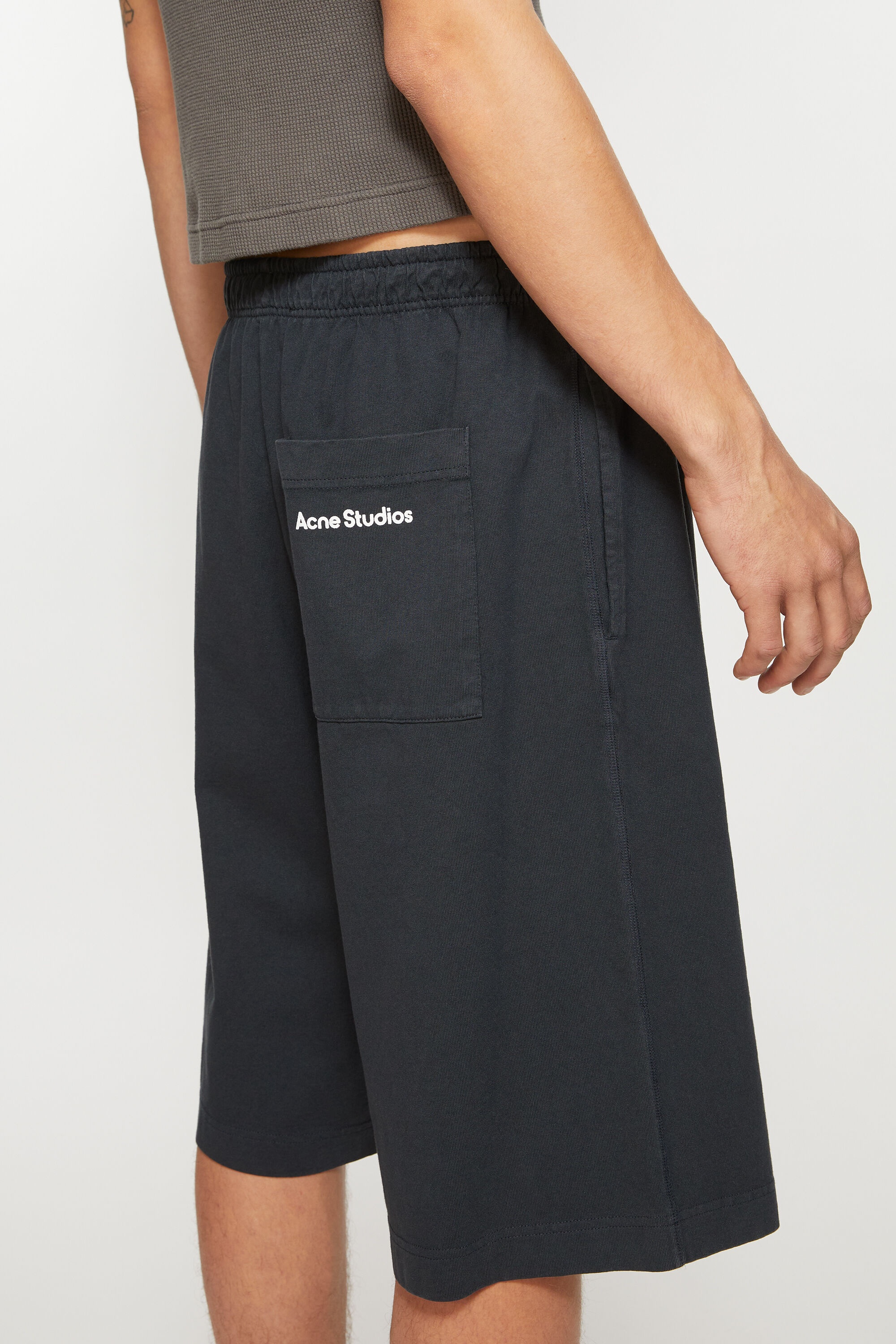 Jersey shorts logo stamp - Black - 5