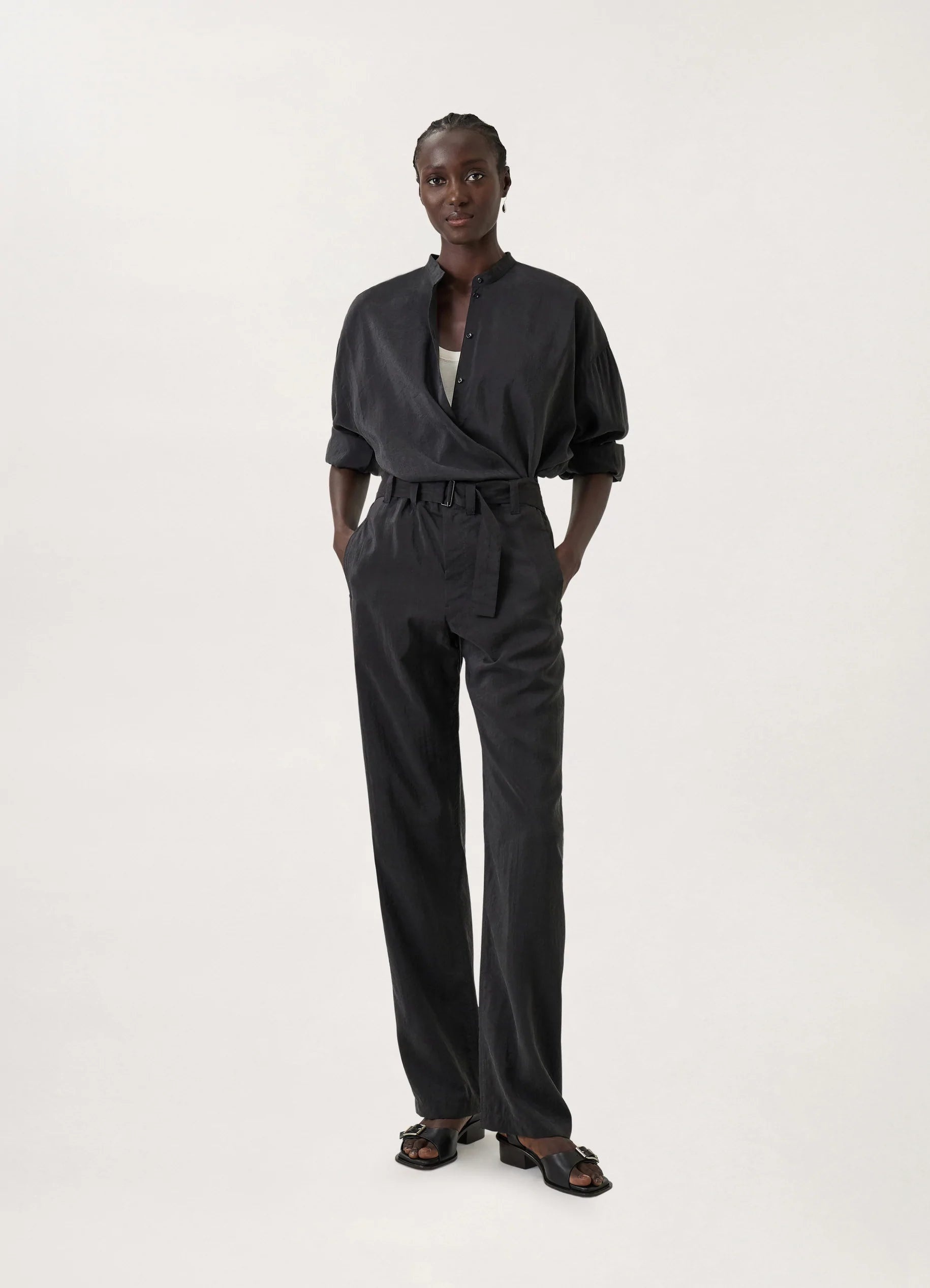 SOFT BELTED PANTS
DRY SILK - 2