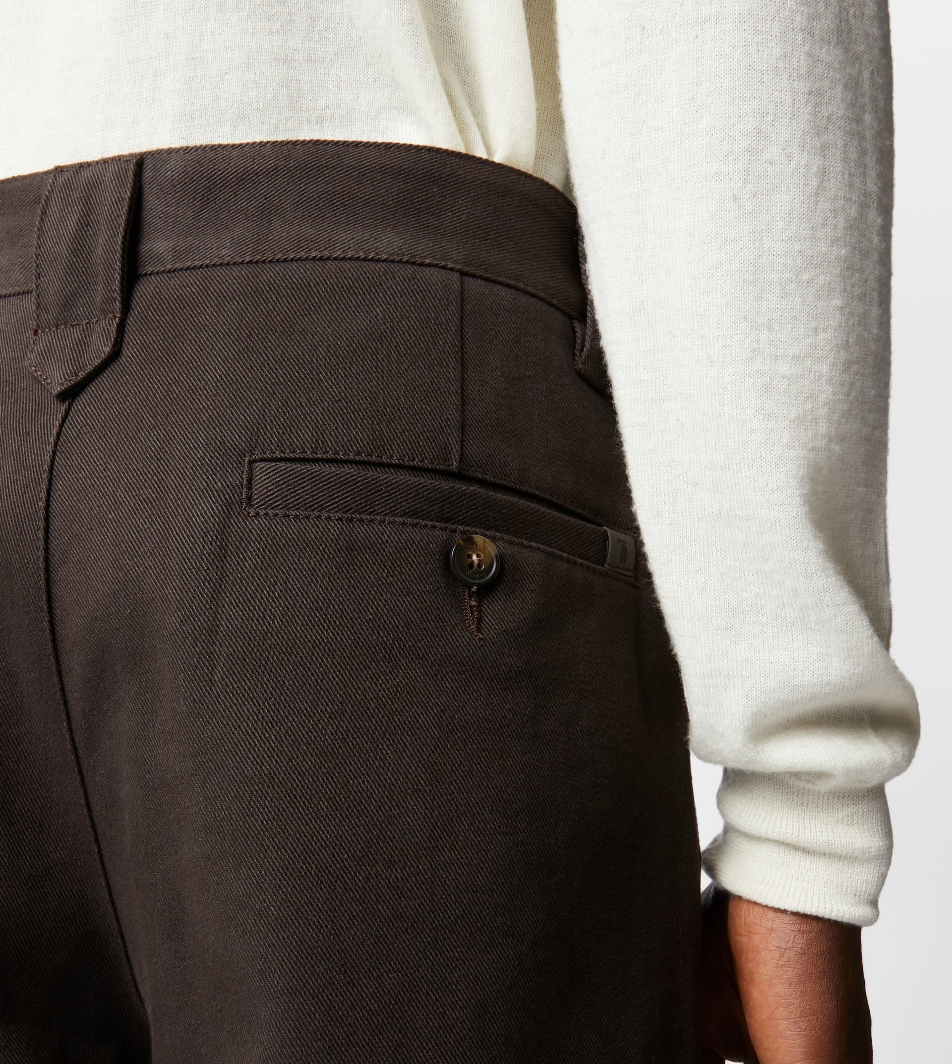 PANTS WITH DARTS - BROWN - 5