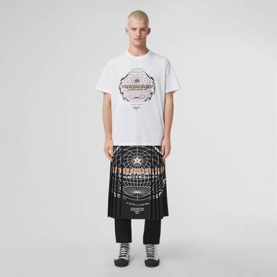 Burberry Globe Graphic Print Cotton Oversized T-shirt outlook