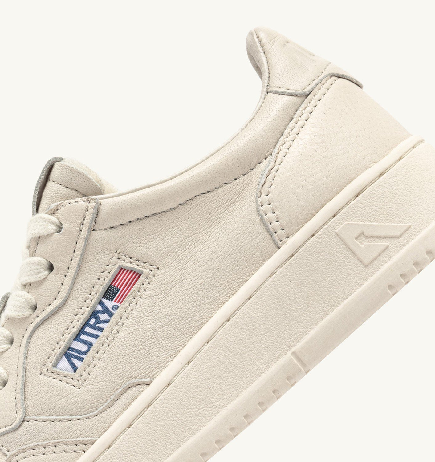 MEDALIST LOW SNEAKERS IN WINTER WHITE NAPA LEATHER - 6