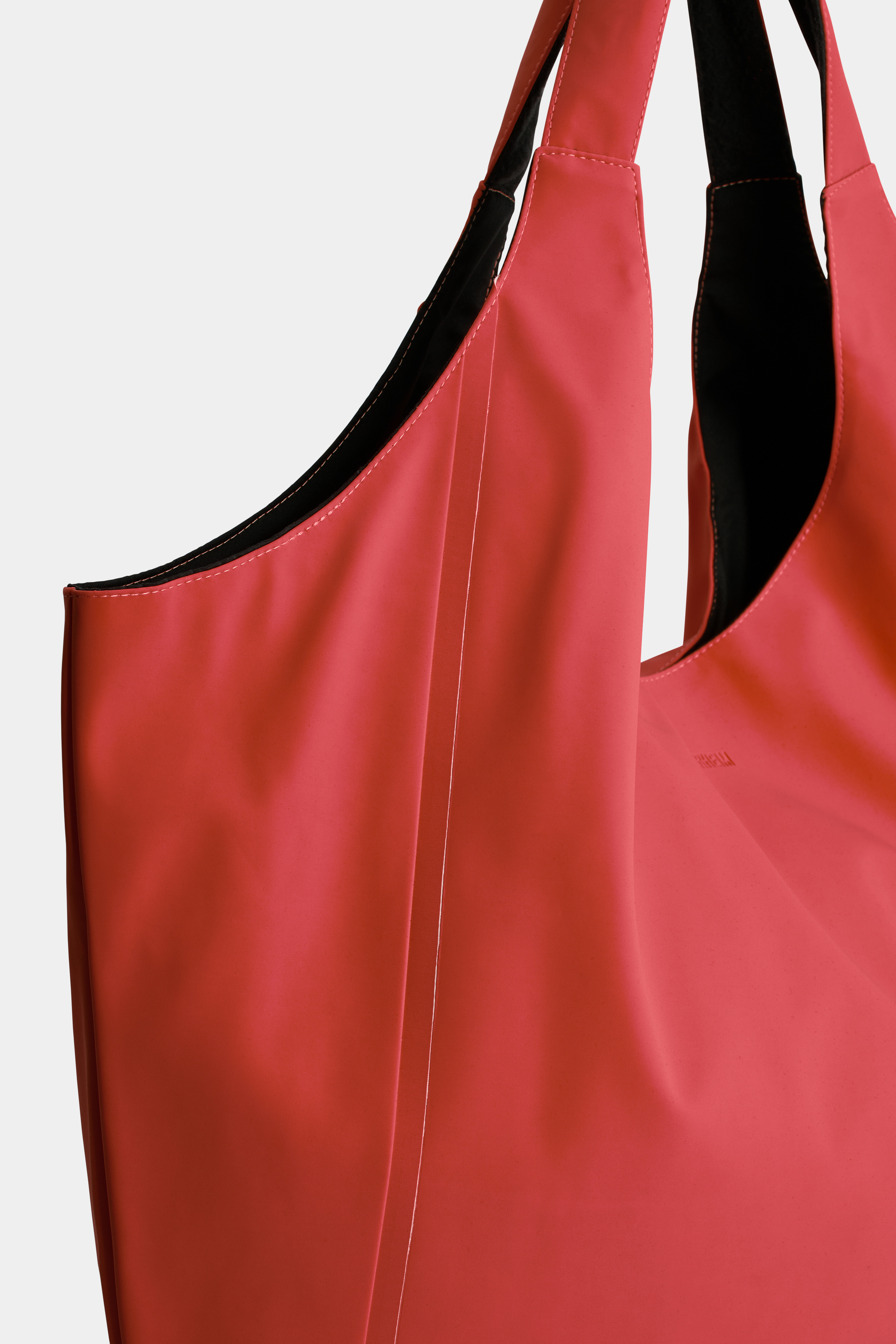 Svea Puffer Bag Matte Washed Red - 4