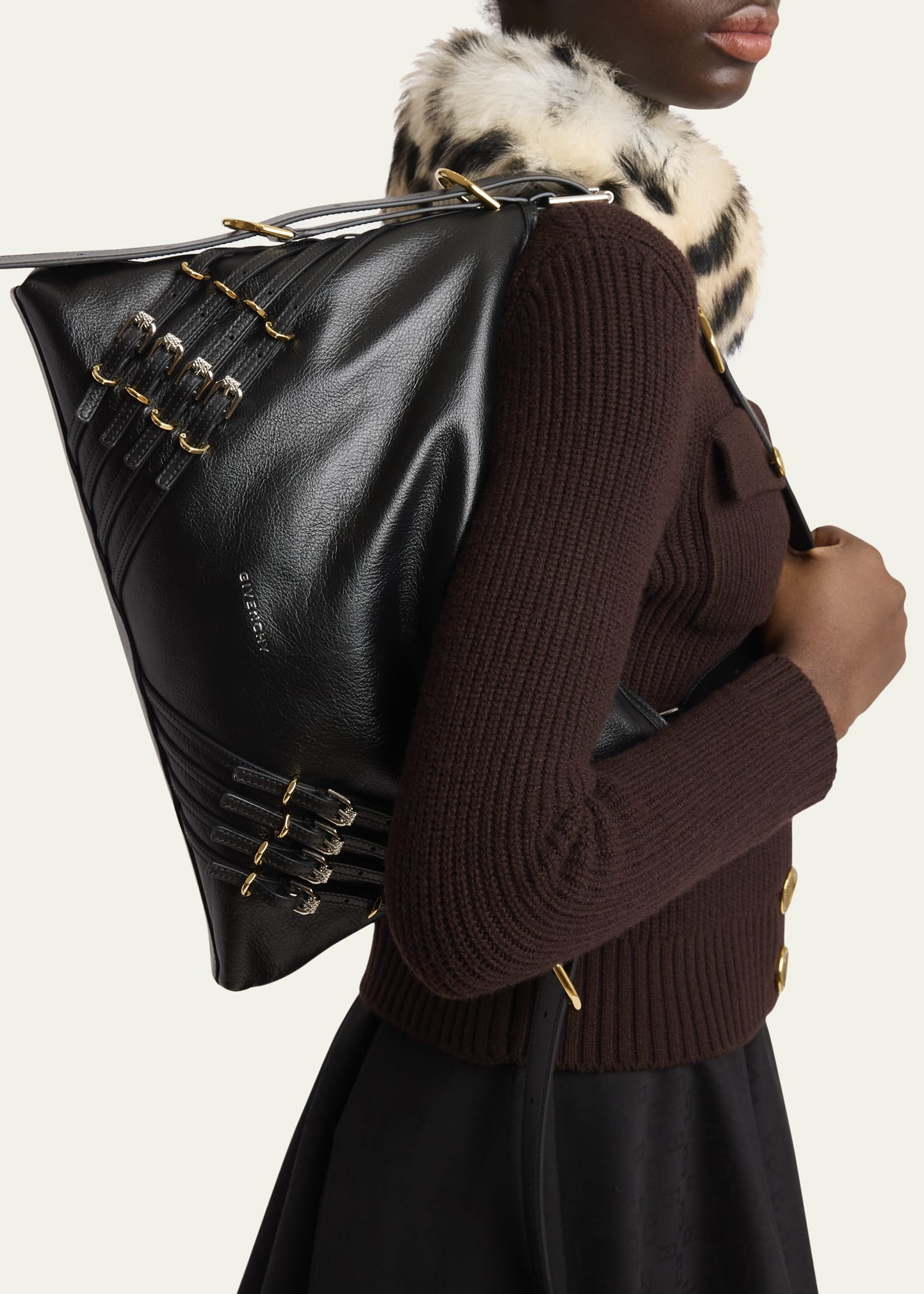 Voyou Medium Buckle Shoulder Bag in Leather - 2