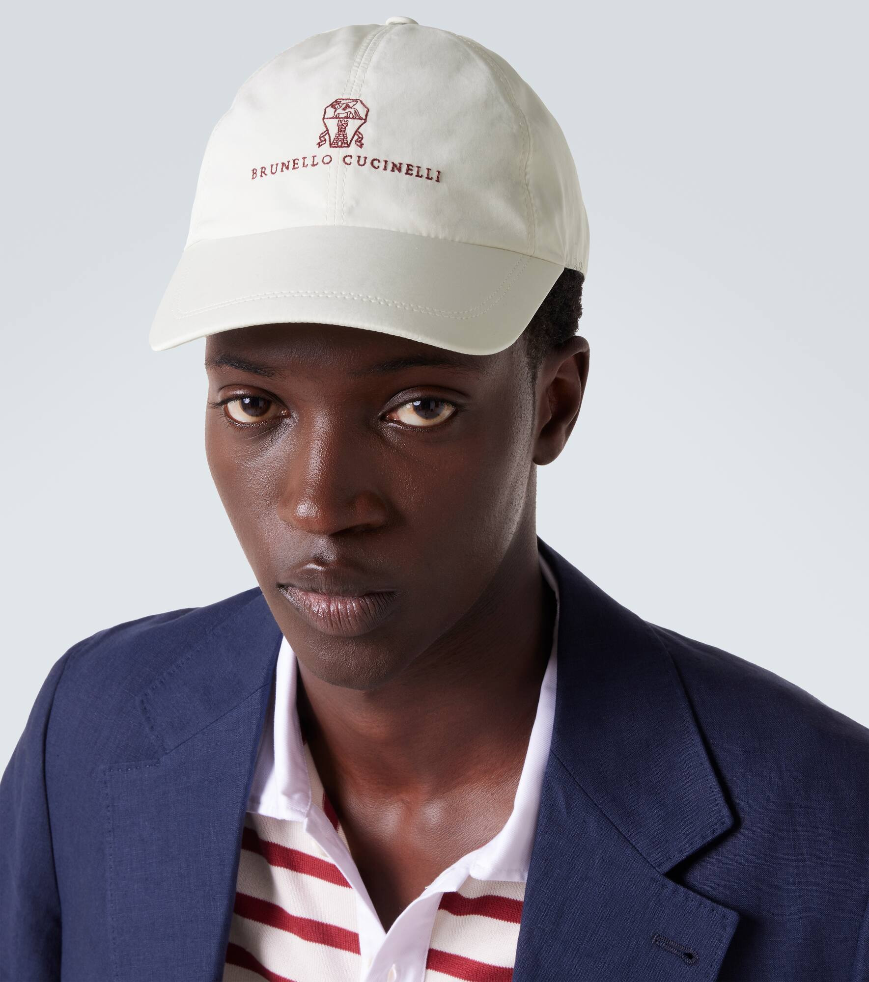 Embroidered logo baseball cap - 3