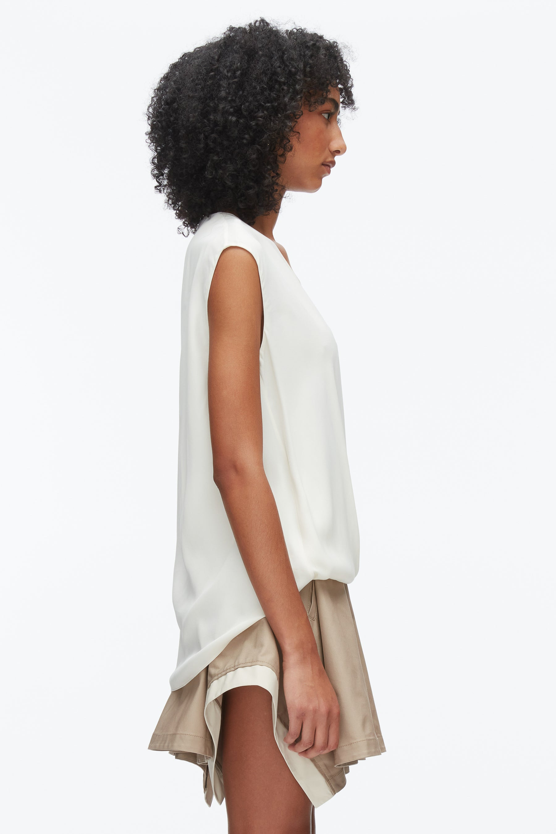 Soft Drape Sleeveless Blouse - 4