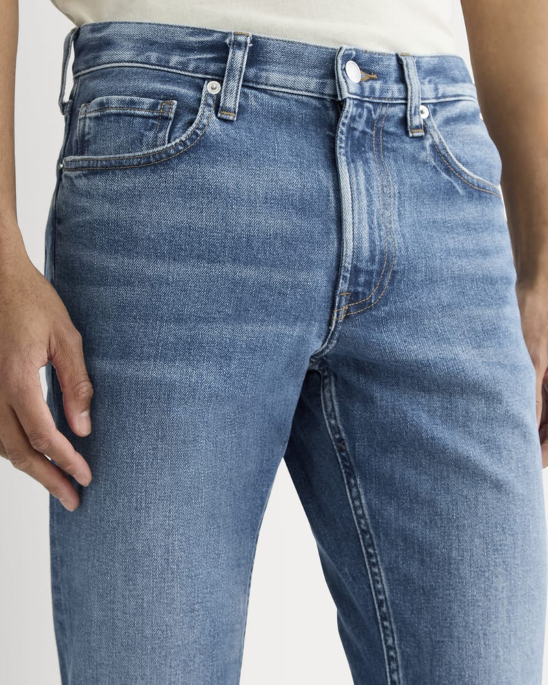 THE ORGANIC COTTON SLIM-FIT JEAN 4