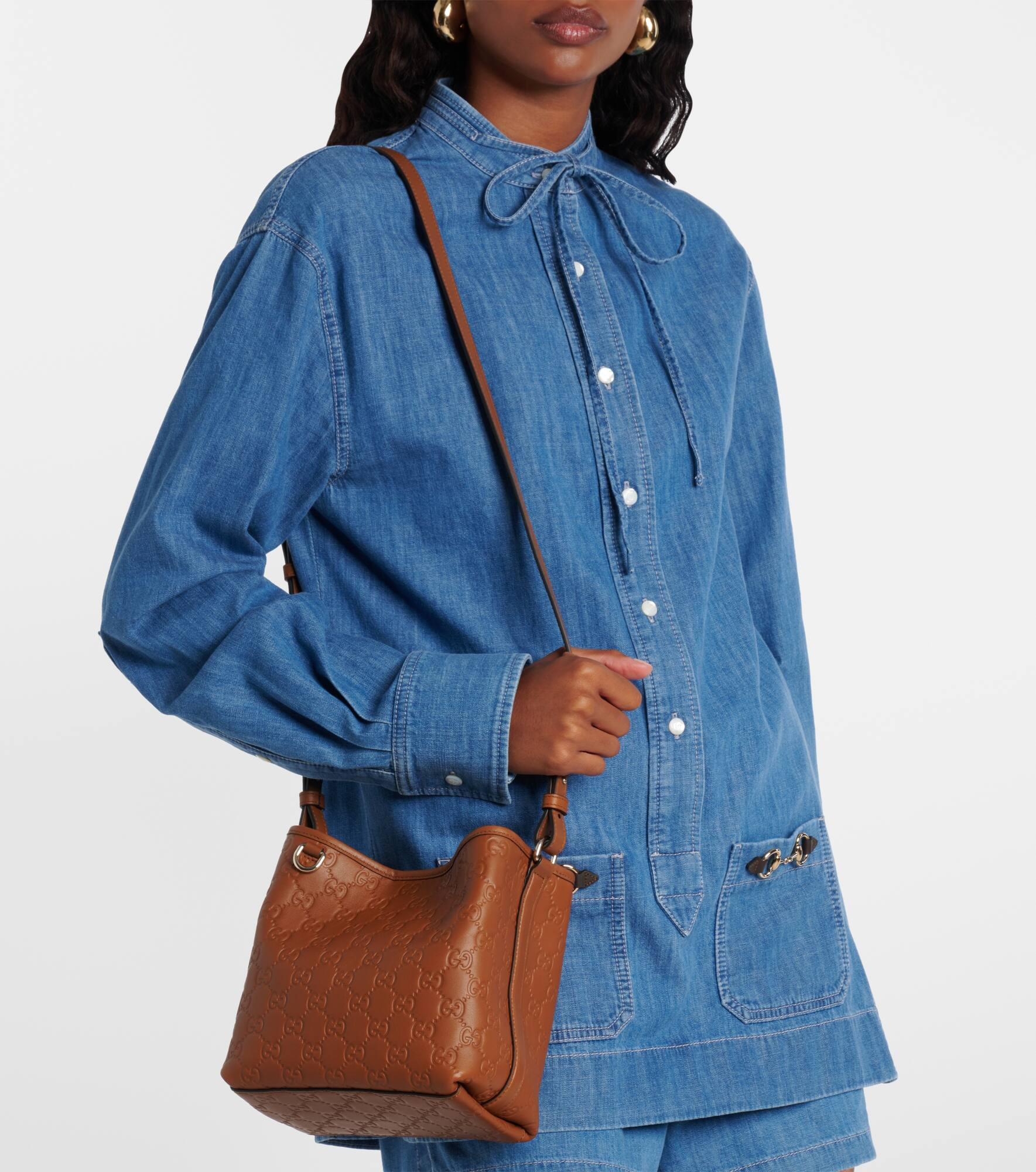 GG Emblem Small leather bucket bag - 7