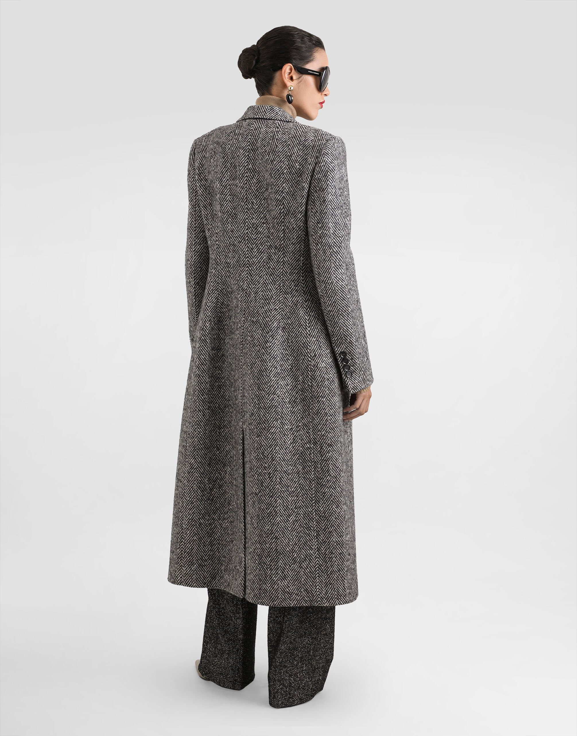 Single-breasted coat in wool chevron - 3