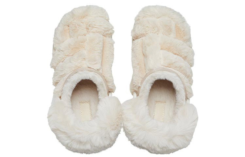 crocs (WMNS) Crocs Stomp Quilted Clogs 'Stucco' 208938-160 outlook