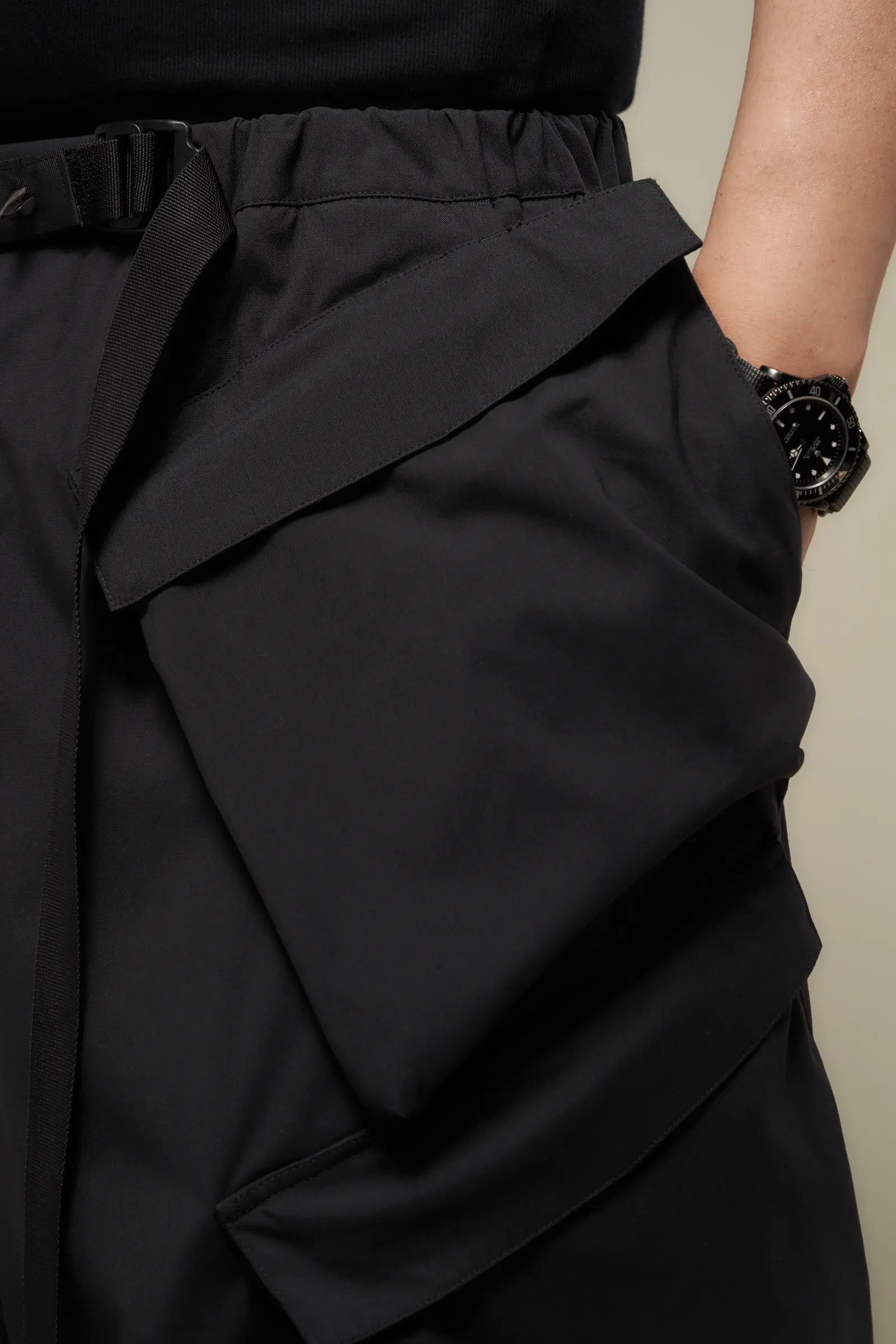 P56A-E Encapsulated Nylon Double Cargo Trouser Black - 22