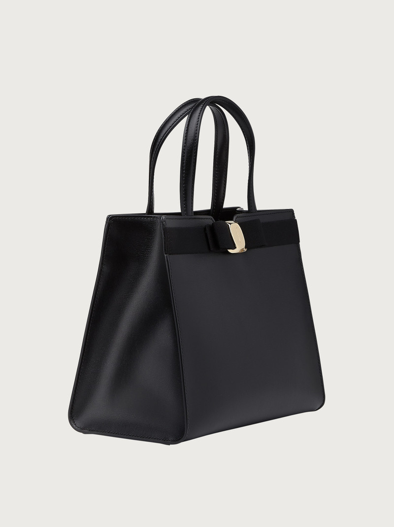 Vara Bow top handle 4