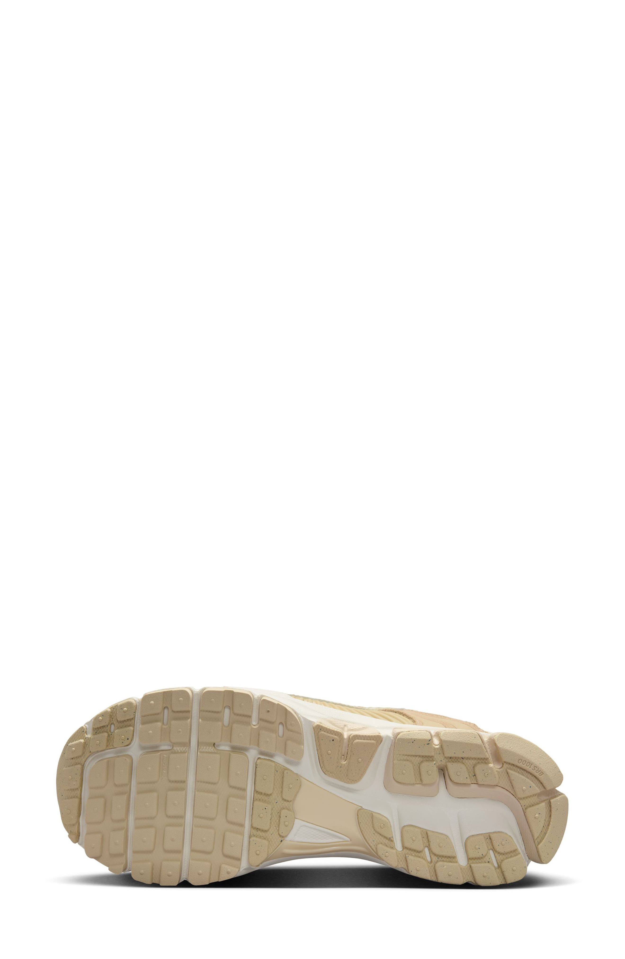 Nike Zoom Vomero 5 Sneaker in Beach/Sail/Khaki at Nordstrom - 4