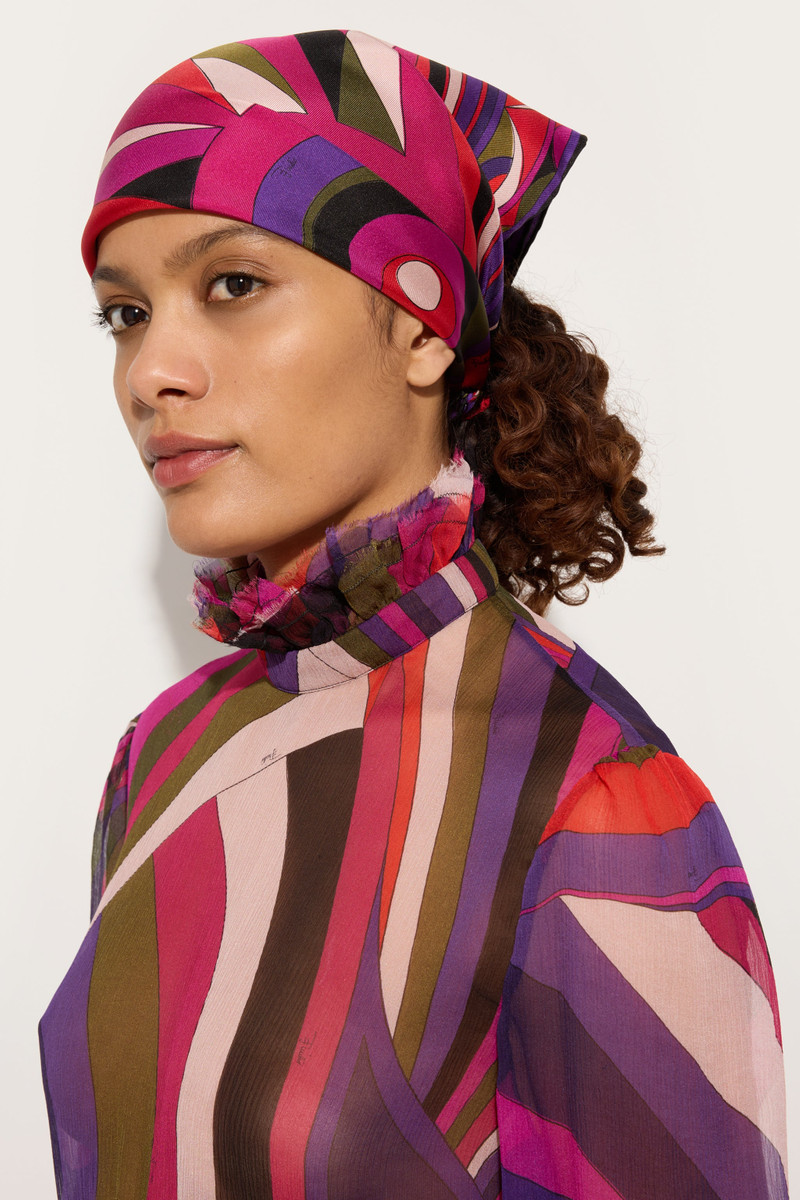 PUCCI HAWAII PRINT SMALL CARRE outlook