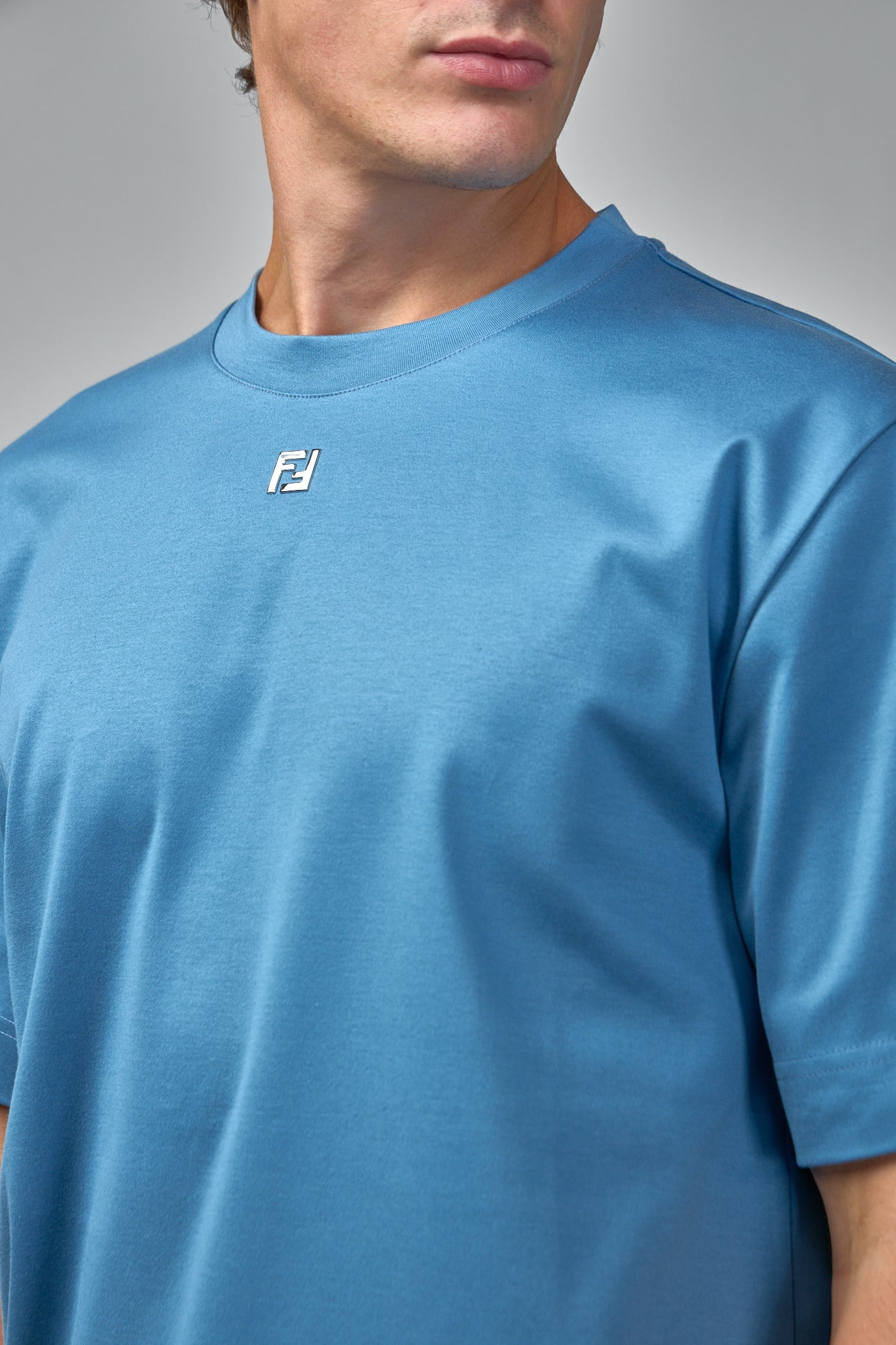 Cotton T-Shirt with FF Metal Detail - 5