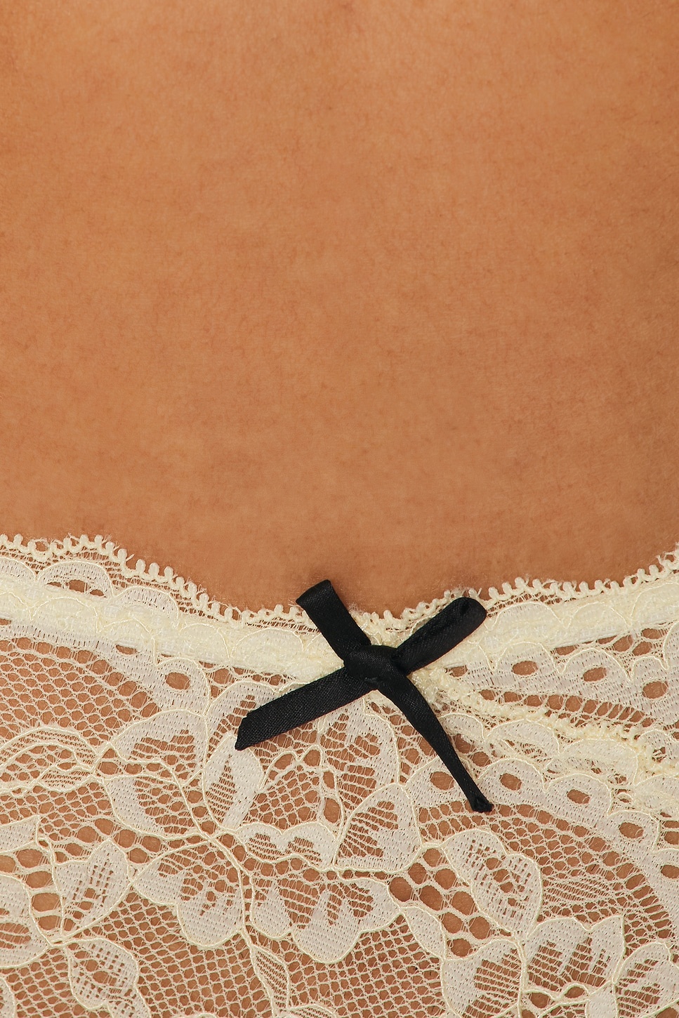 Bianca Lace Thong - 5