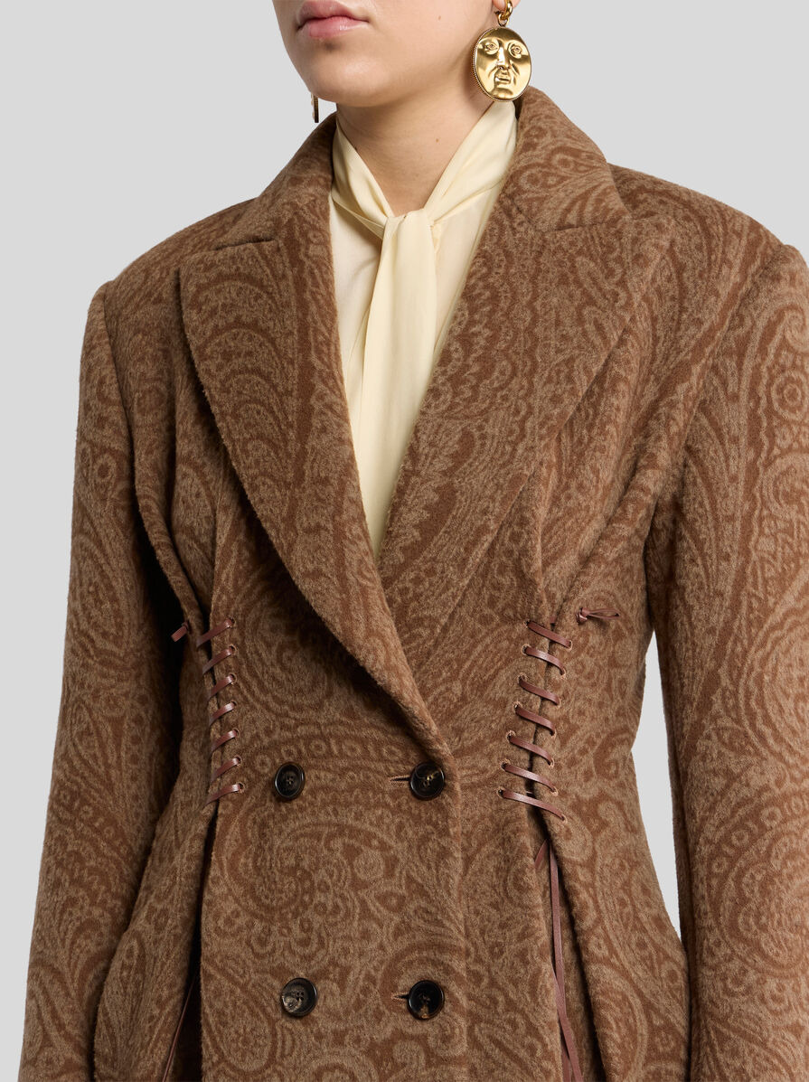 DOUBLE-BREASTED WOOL AND CASHMERE COAT - 2