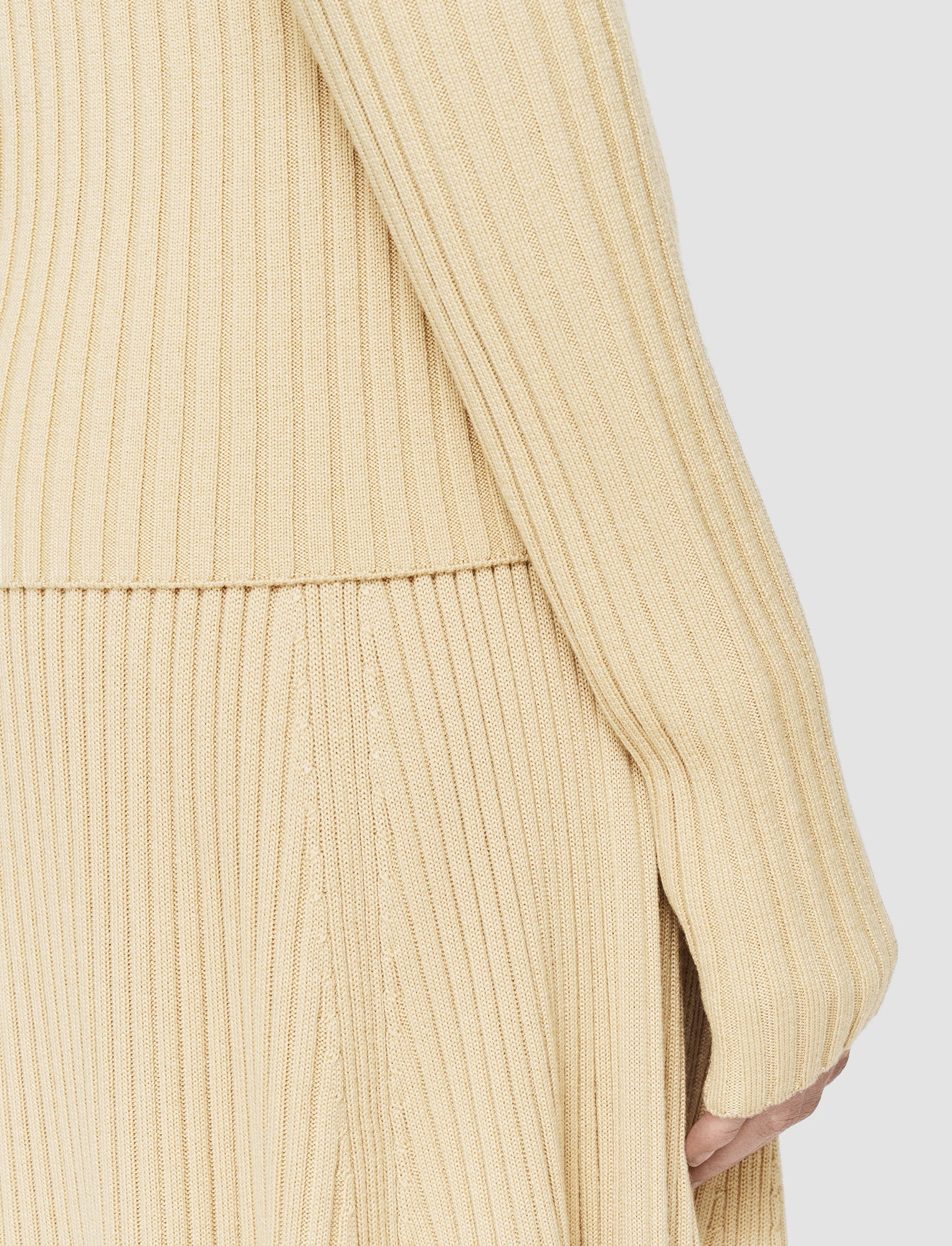 Merino Silk Rib Round Neck Jumper - 5