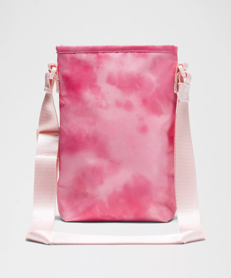 Water Bottle Crossbody with Front Pocket 2L 3
