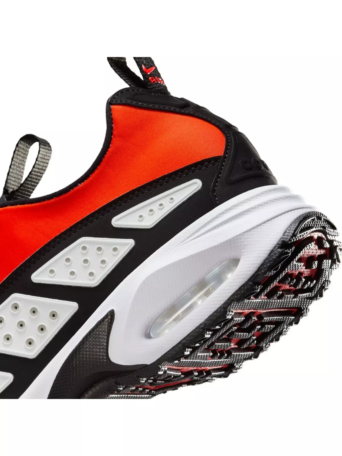 Air Max SNDR "Bright Crimson/Black/Bright Ceramic" Women's Shoe - 10