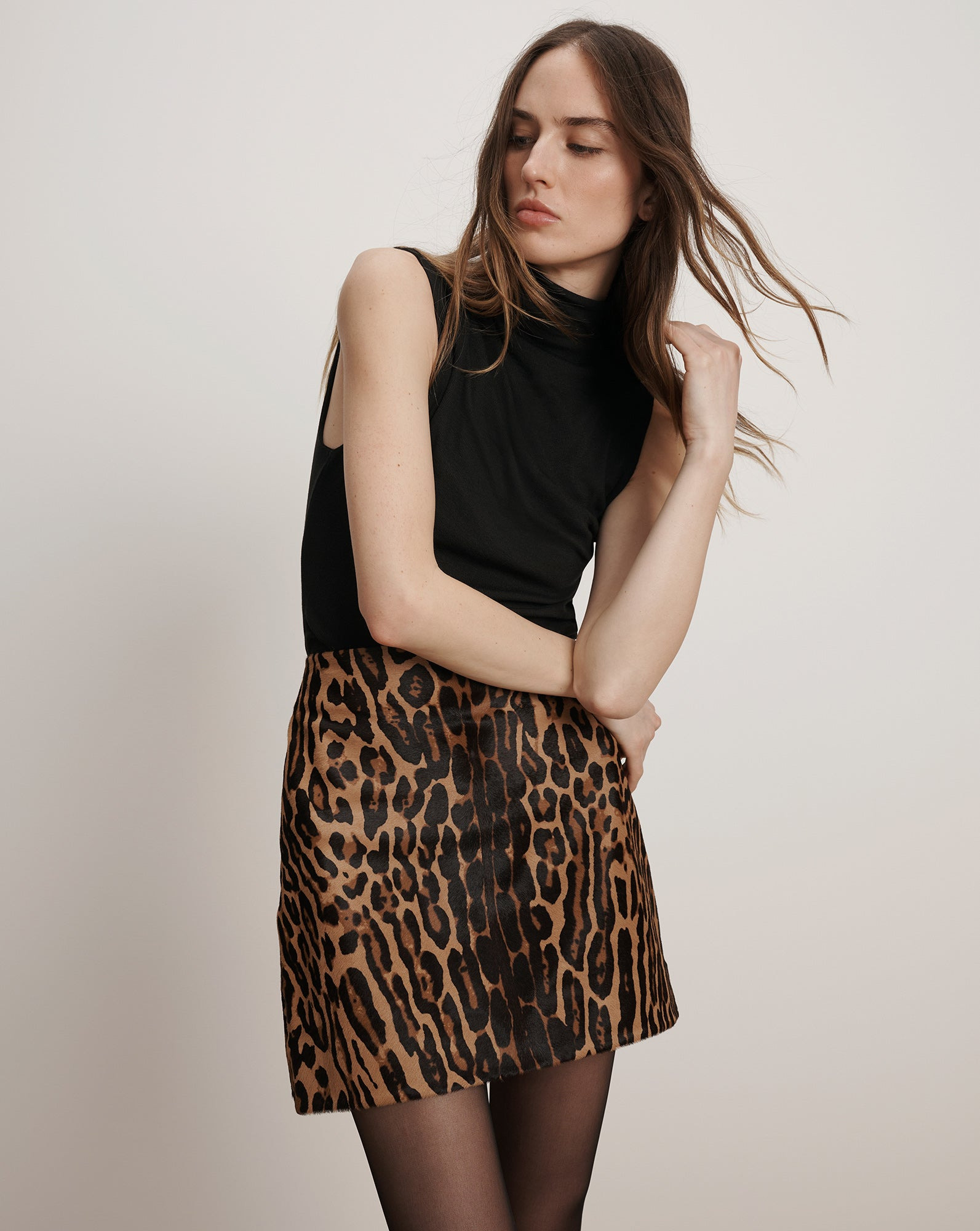 MYLIE SLEEVELESS TOP - 2