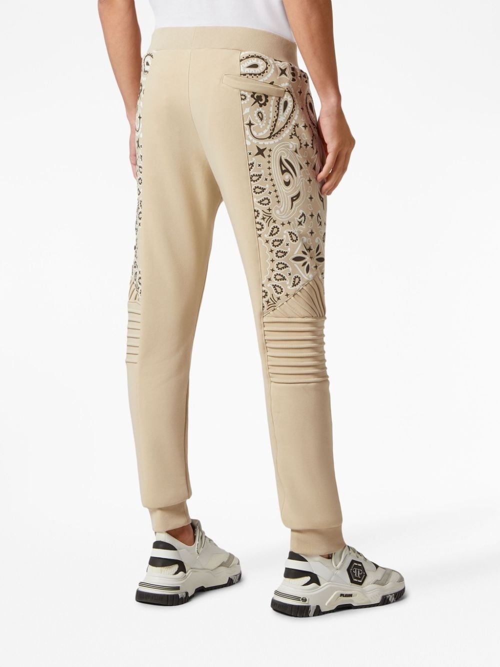 bandana-print tapered track pants - 4