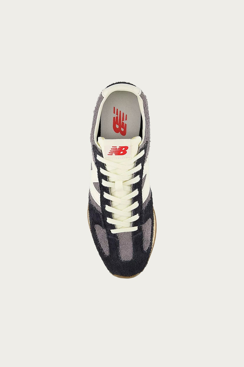 471 - Castlerock/Black 3