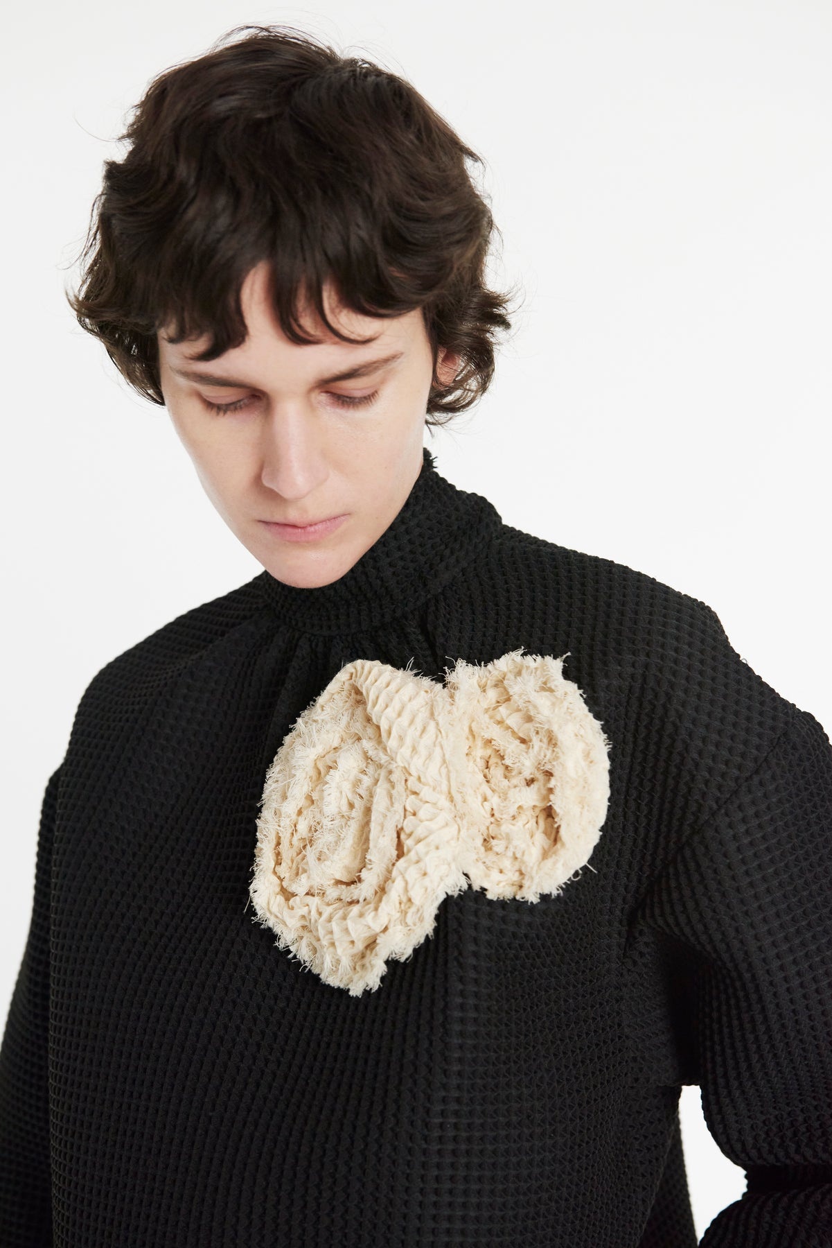 WAFFLE TEXTURE TOP WITH 3D FLOWERS BLACK - 7