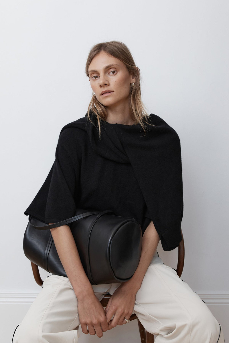 Cashmere Copain Tee - Black 7