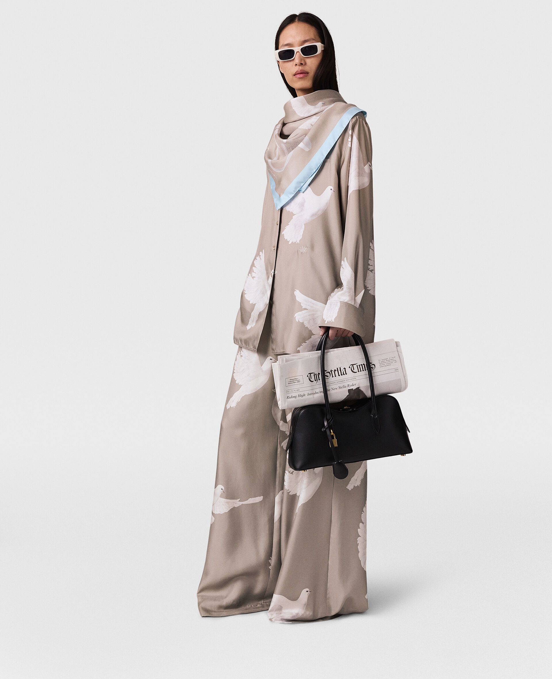 Oversized Drawstring Dove Print Pants - 2
