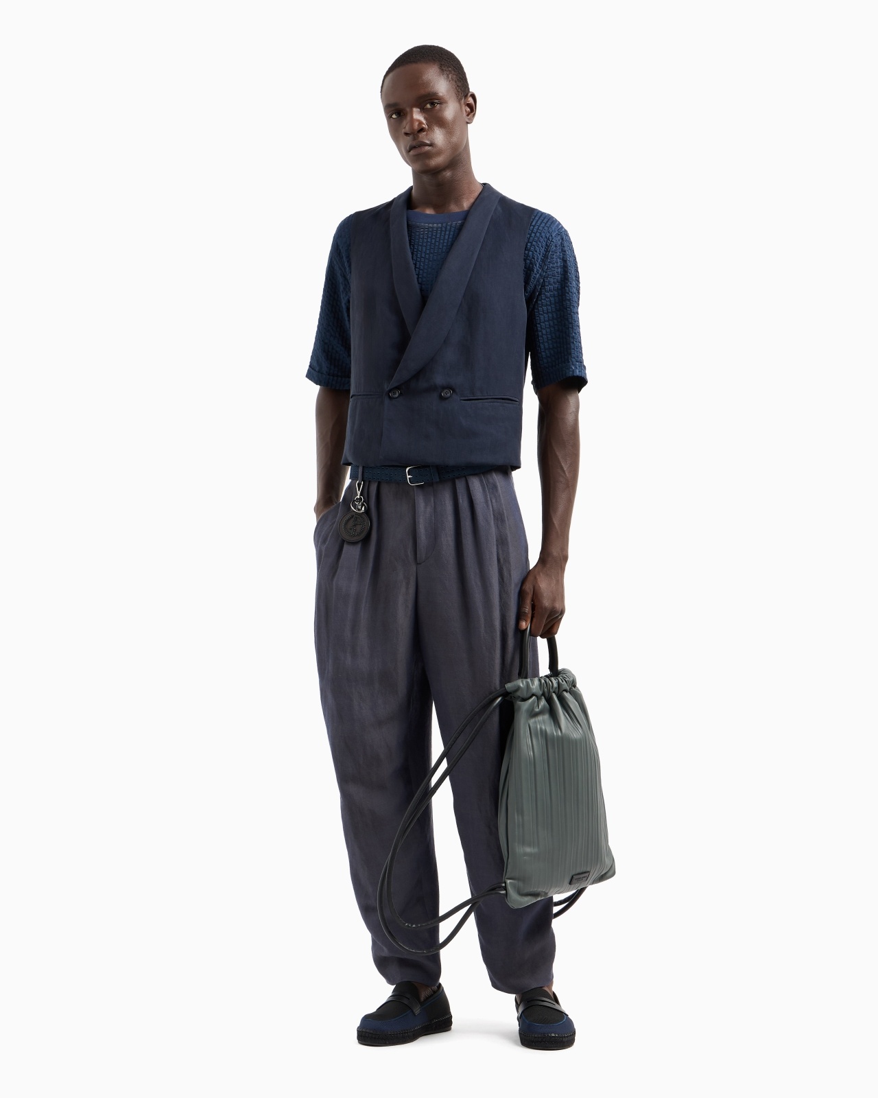 LINEN AND VISCOSE TWILL TWO-PLEAT TROUSERS - 2