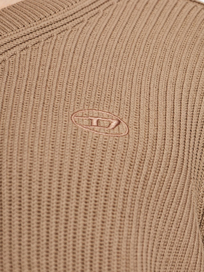 ribbed V-neck sweater 5