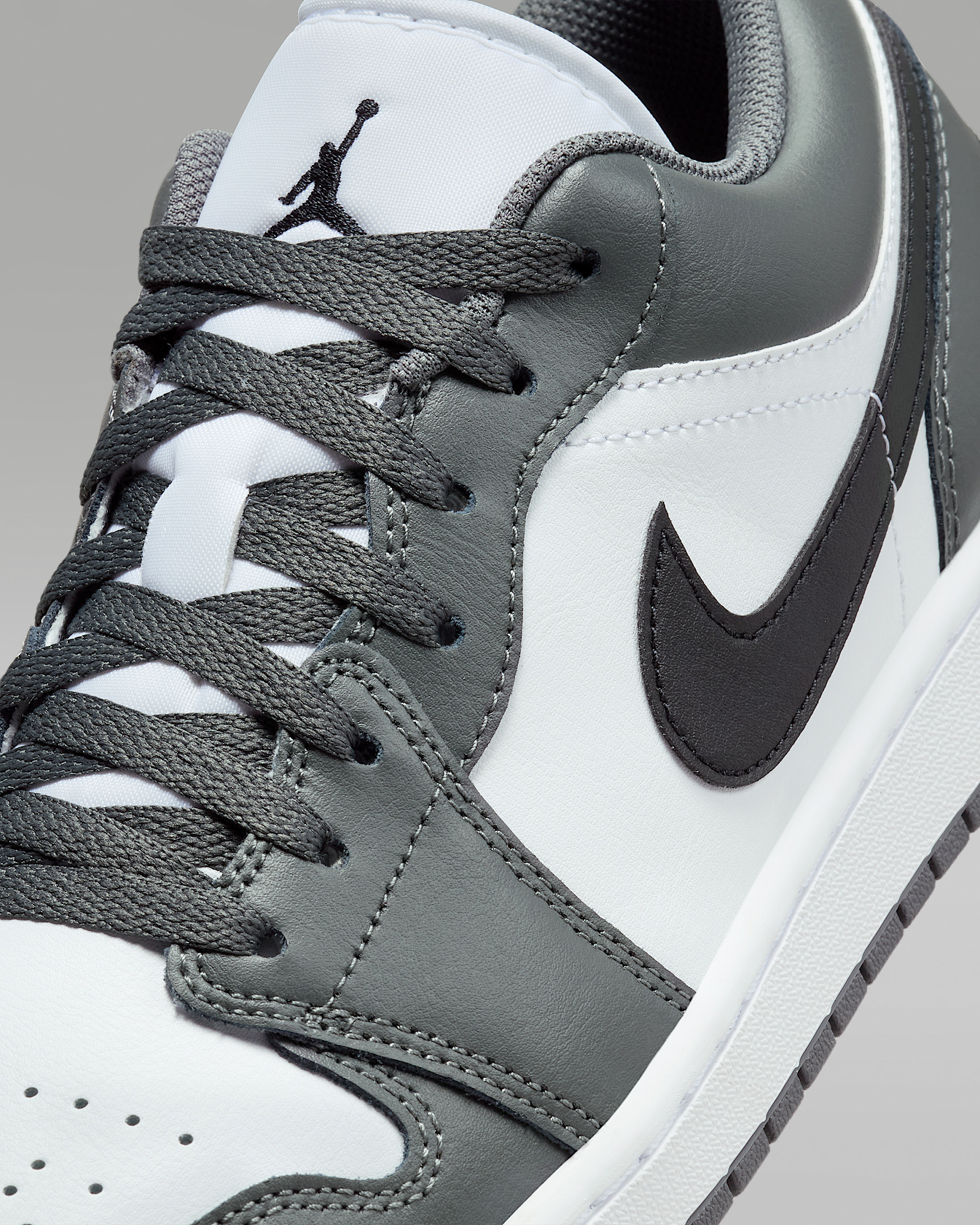 Air Jordan 1 Low Men's Shoes - 7