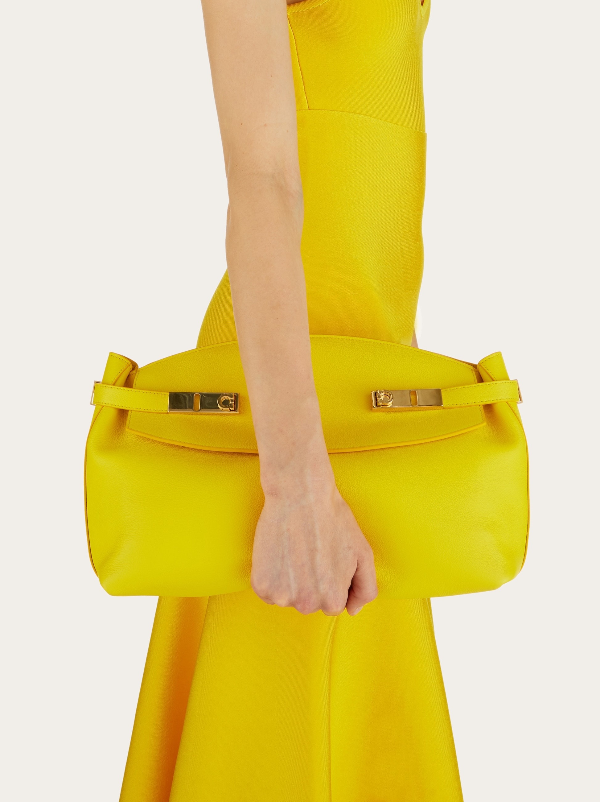 Hug shoulder bag - 3