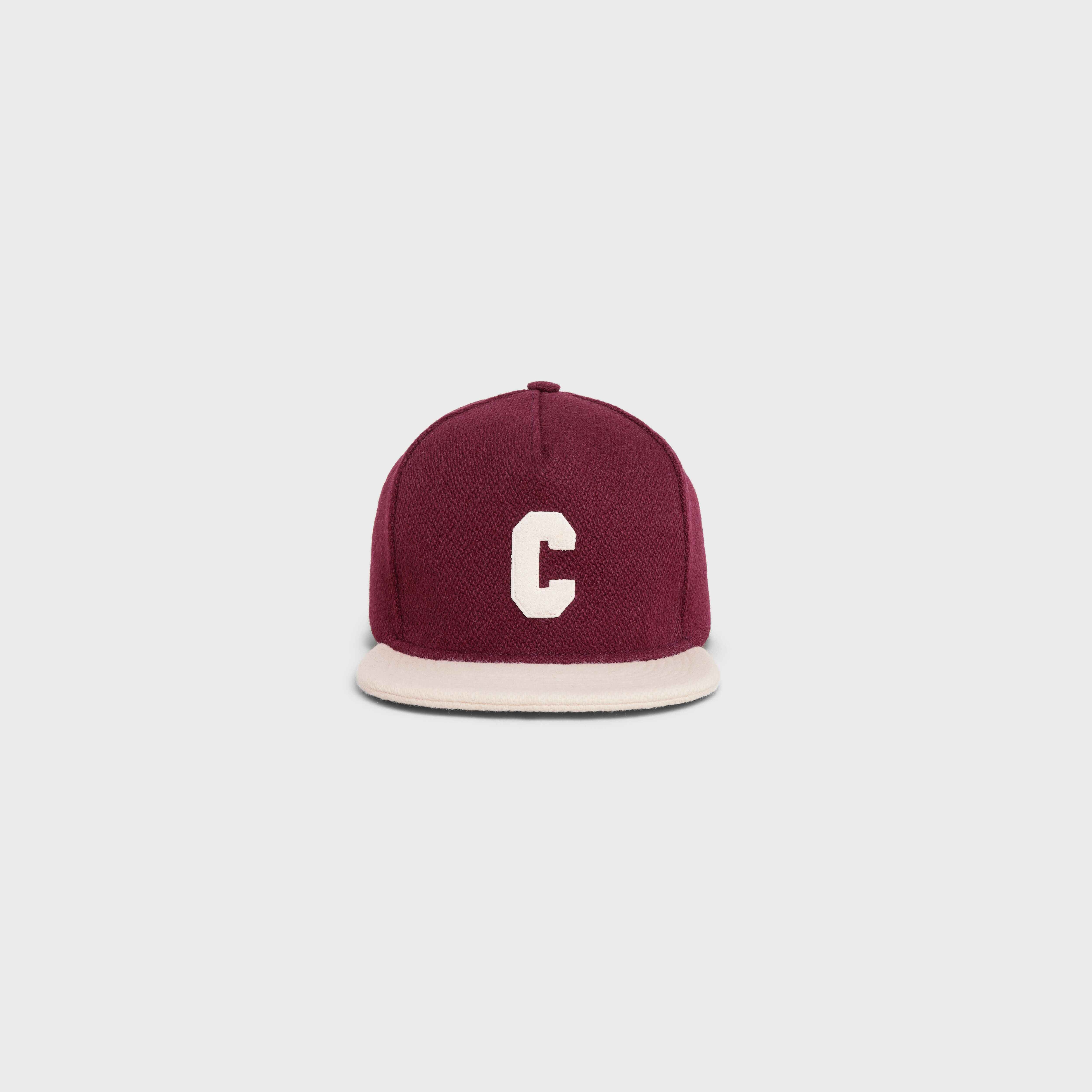 Initial cap in wool - 2