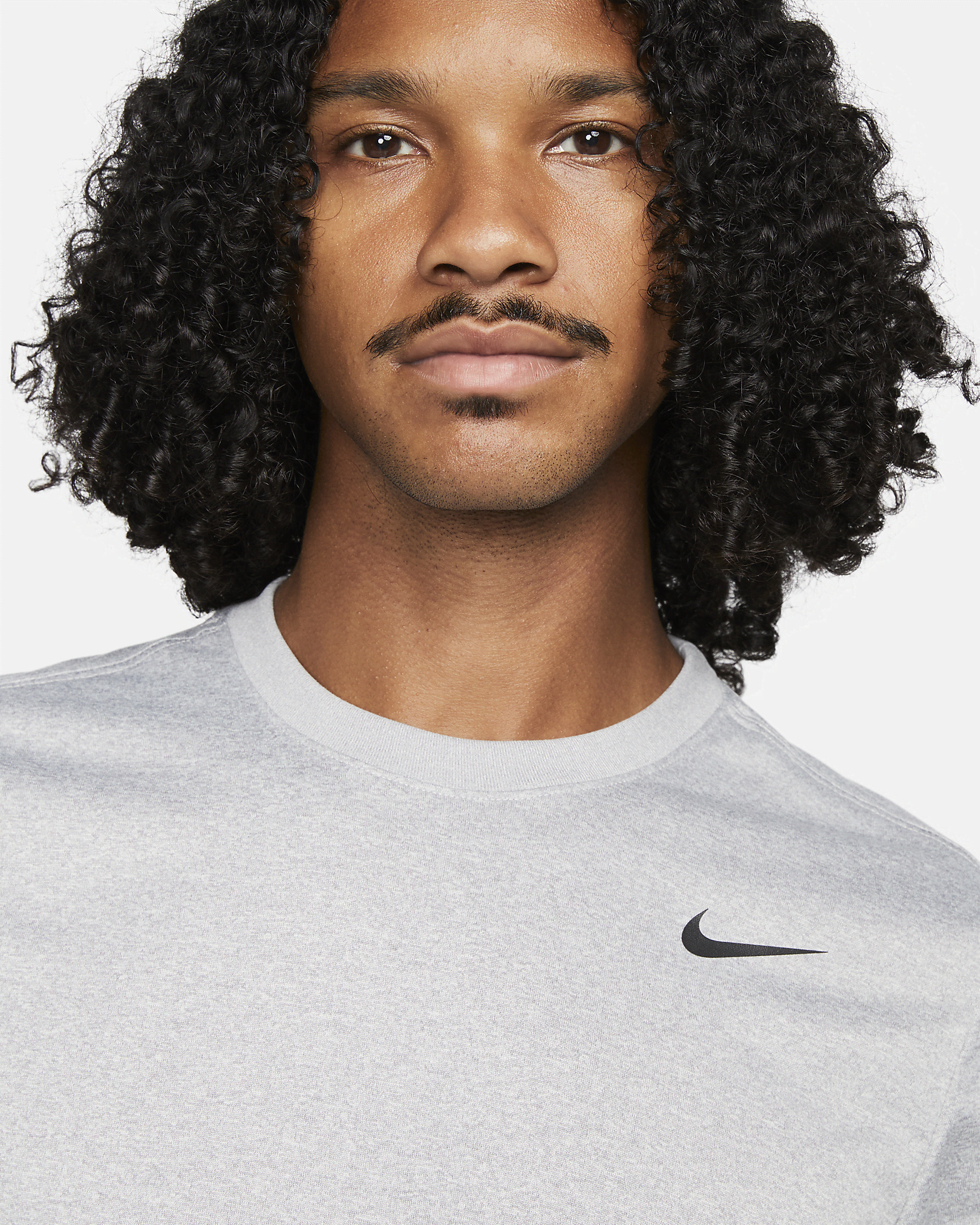 Nike Dri-FIT Legend Men's Fitness T-Shirt - 3