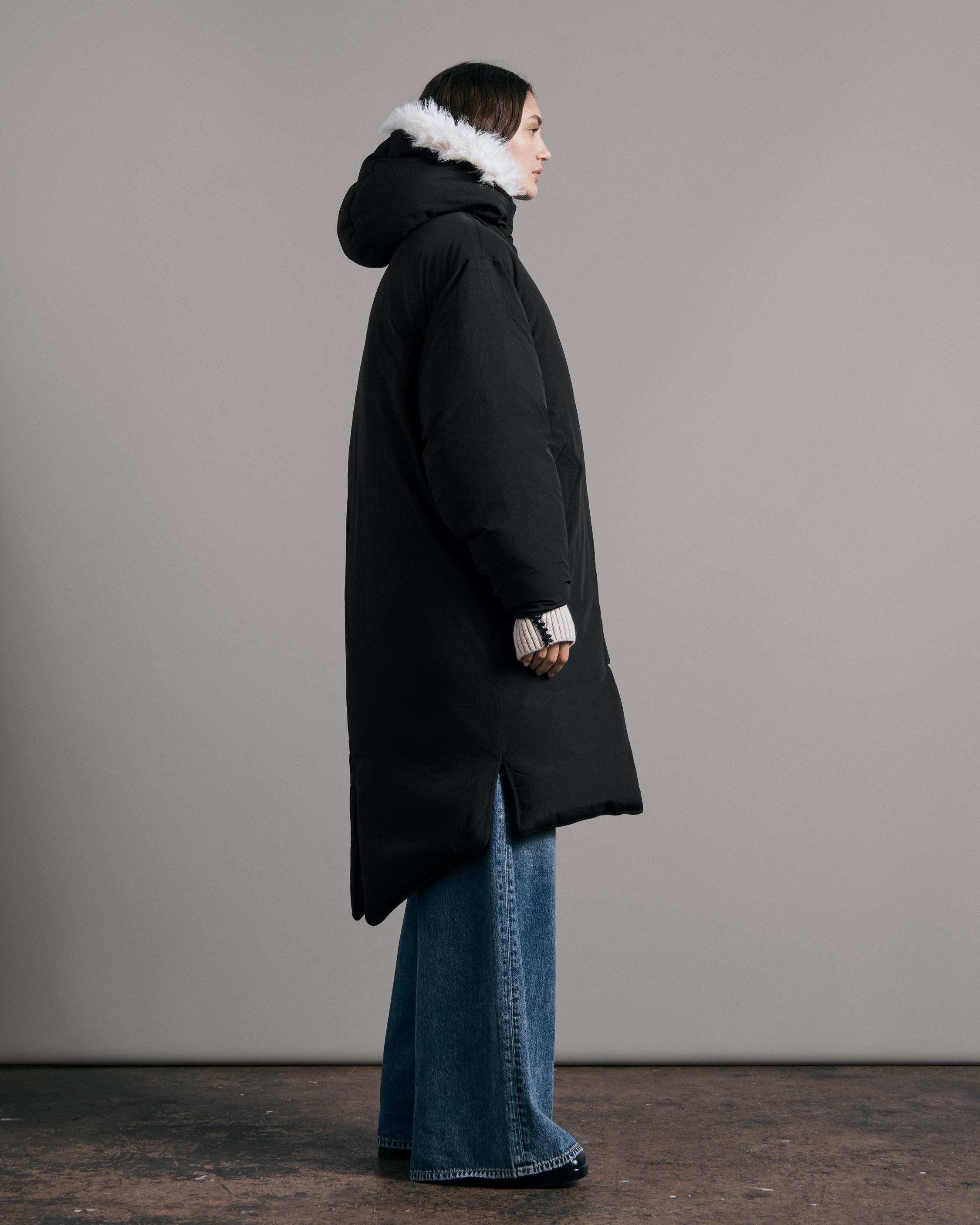 Rae Nylon Puffer Coat
Relaxed Fit Jacket - 3